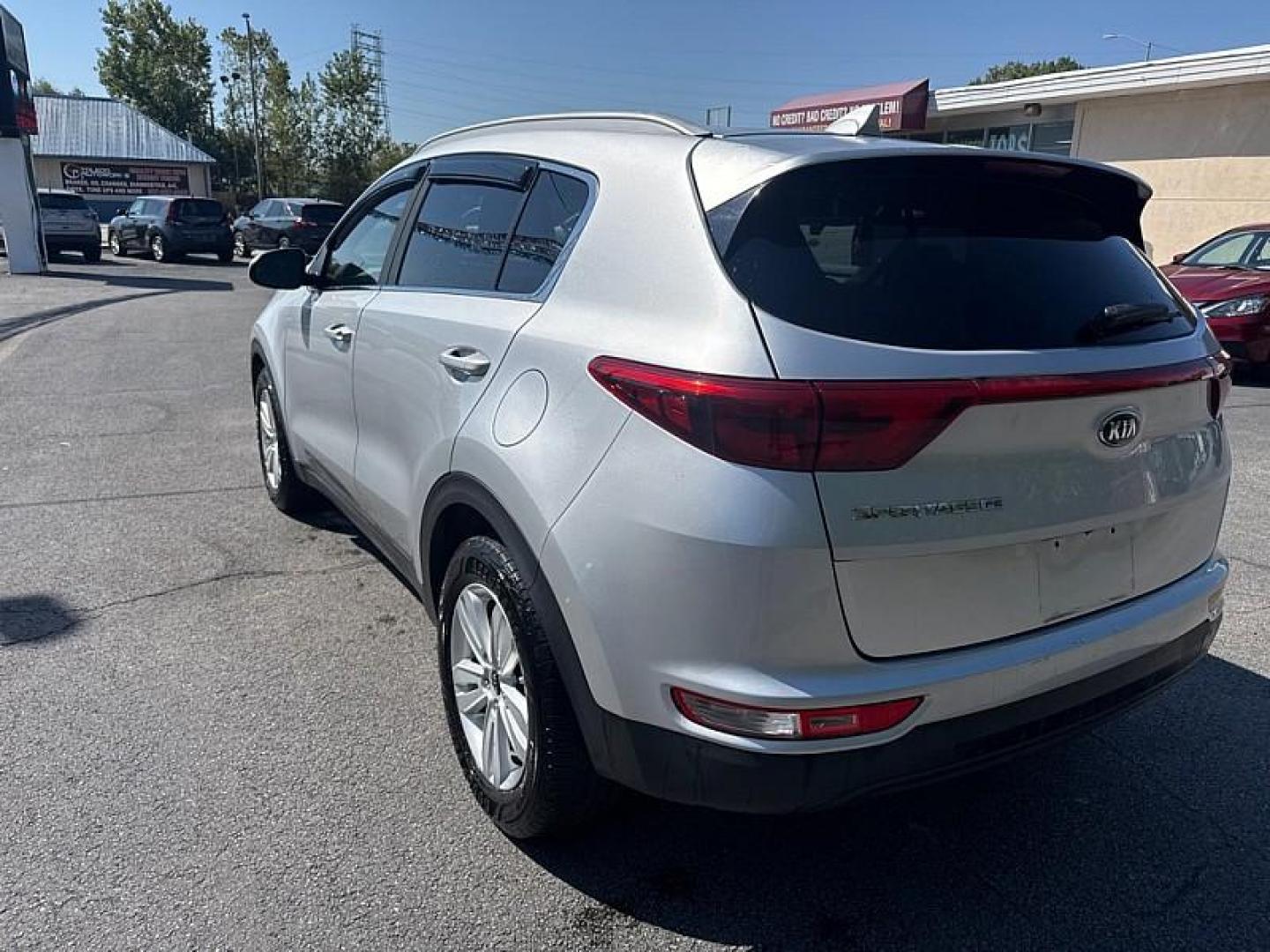 2019 SILVER /BLACK Kia Sportage LX FWD (KNDPM3AC6K7) with an 2.4L V6 DOHC 24V engine, 6A transmission, located at 3304 Woodville Road, Northwood, OH, 43619, (419) 210-8019, 41.612694, -83.480743 - Your #1 Destination for Auto Loans and mdash;No Matter Your Credit!At our dealership, we believe everyone deserves the opportunity to drive their dream car and mdash;whether you have good credit, bad credit, or no credit at all. With a wide selection of hundreds of cars, trucks, and SUVs, you'll fin - Photo#2