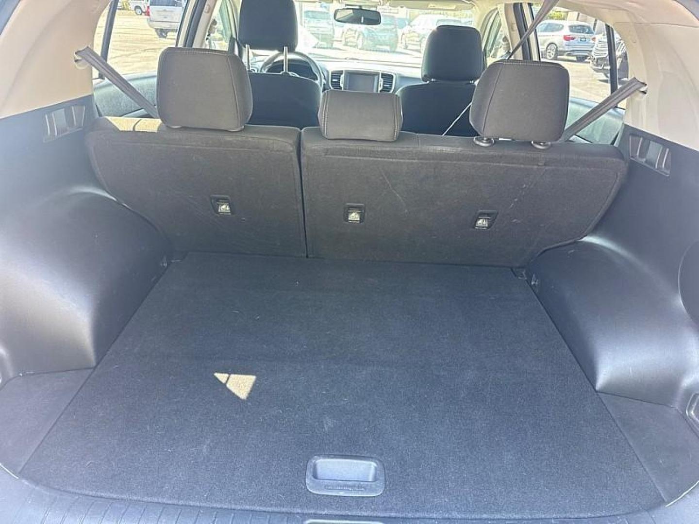 2019 SILVER /BLACK Kia Sportage LX FWD (KNDPM3AC6K7) with an 2.4L V6 DOHC 24V engine, 6A transmission, located at 3304 Woodville Road, Northwood, OH, 43619, (419) 210-8019, 41.612694, -83.480743 - Your #1 Destination for Auto Loans and mdash;No Matter Your Credit!At our dealership, we believe everyone deserves the opportunity to drive their dream car and mdash;whether you have good credit, bad credit, or no credit at all. With a wide selection of hundreds of cars, trucks, and SUVs, you'll fin - Photo#12