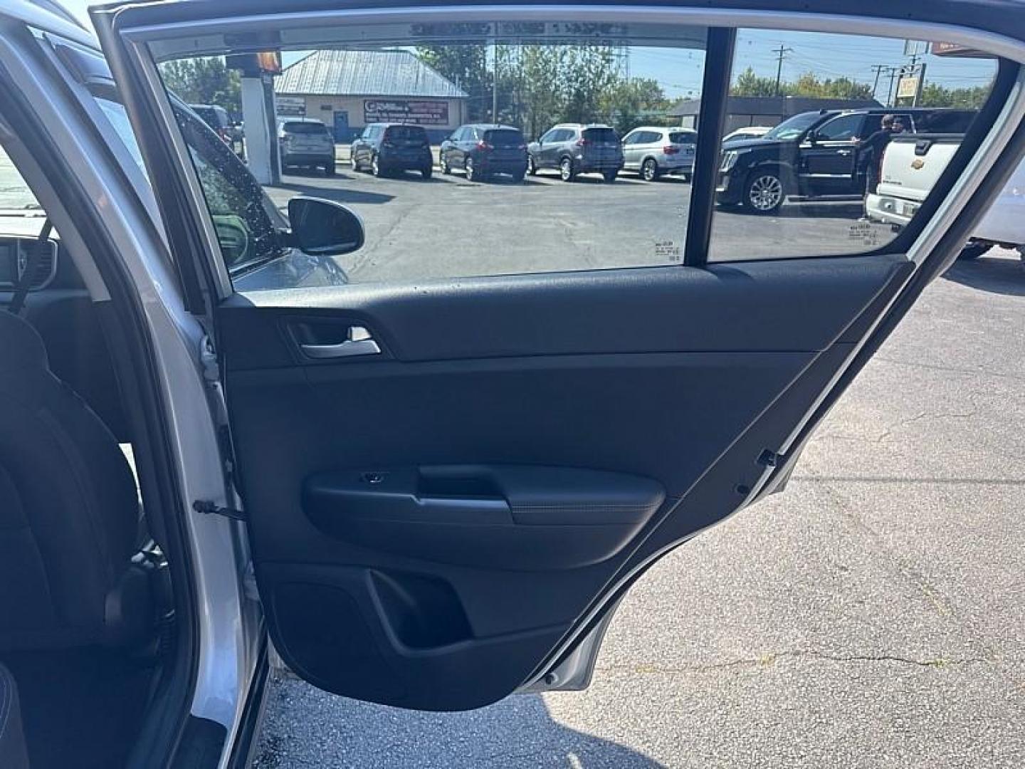 2019 SILVER /BLACK Kia Sportage LX FWD (KNDPM3AC6K7) with an 2.4L V6 DOHC 24V engine, 6A transmission, located at 3304 Woodville Road, Northwood, OH, 43619, (419) 210-8019, 41.612694, -83.480743 - Your #1 Destination for Auto Loans and mdash;No Matter Your Credit!At our dealership, we believe everyone deserves the opportunity to drive their dream car and mdash;whether you have good credit, bad credit, or no credit at all. With a wide selection of hundreds of cars, trucks, and SUVs, you'll fin - Photo#13