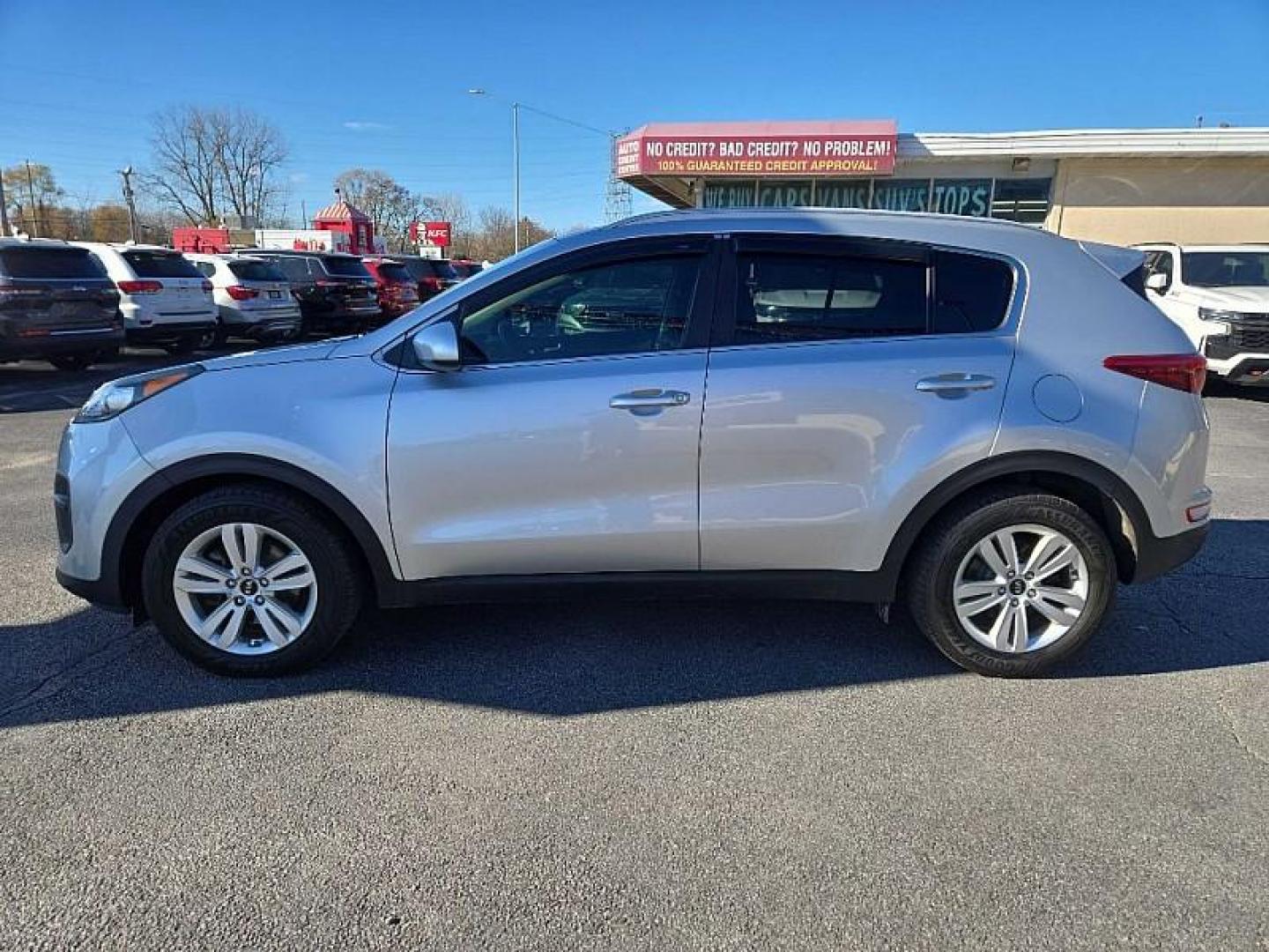 2019 SILVER /BLACK Kia Sportage LX FWD (KNDPM3AC6K7) with an 2.4L V6 DOHC 24V engine, 6A transmission, located at 3304 Woodville Road, Northwood, OH, 43619, (419) 210-8019, 41.612694, -83.480743 - Your #1 Destination for Auto Loans and mdash;No Matter Your Credit!At our dealership, we believe everyone deserves the opportunity to drive their dream car and mdash;whether you have good credit, bad credit, or no credit at all. With a wide selection of hundreds of cars, trucks, and SUVs, you'll fin - Photo#35