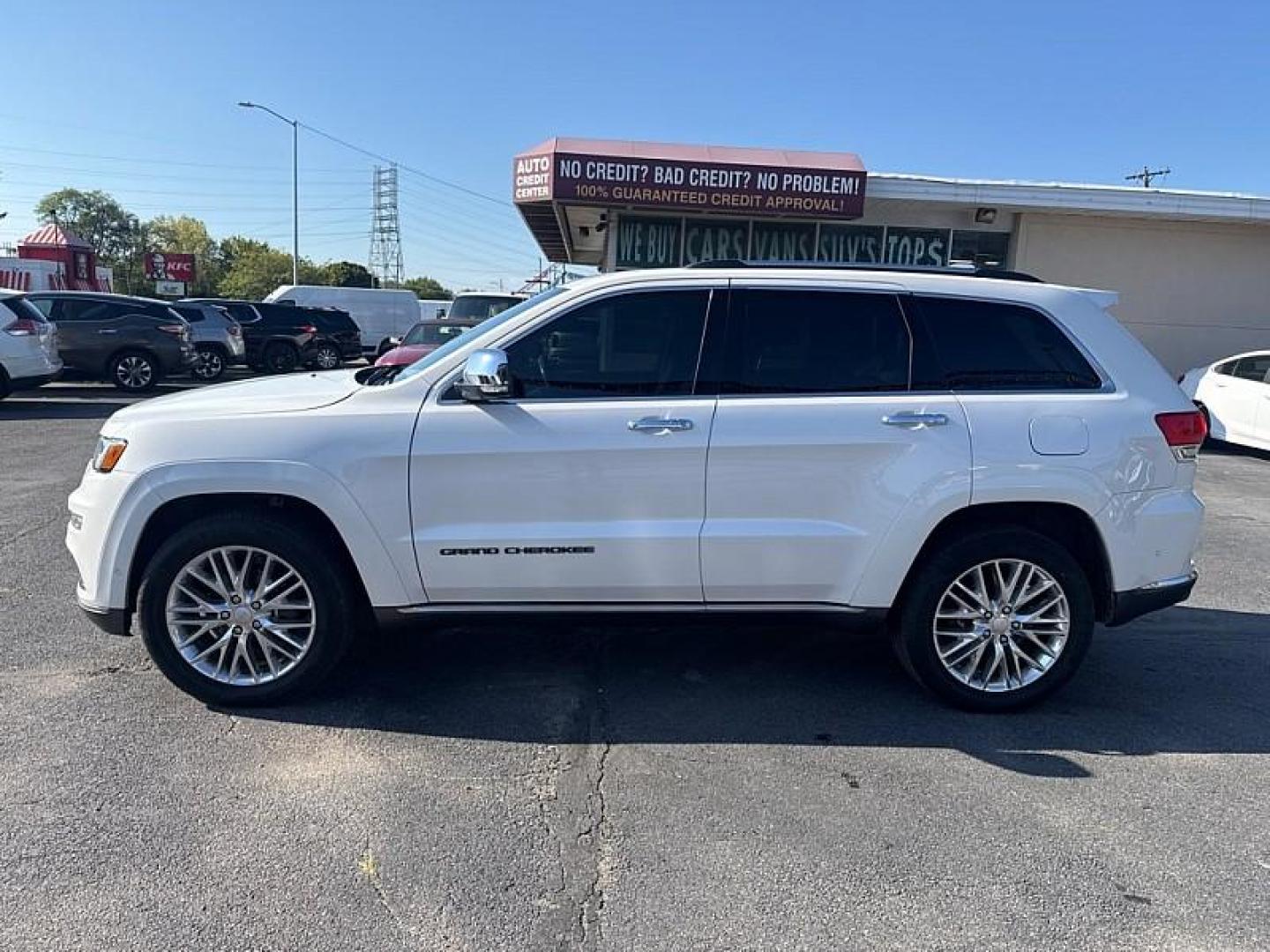 2017 WHITE /BLACK Jeep Grand Cherokee Summit 4WD (1C4RJFJG3HC) with an 3.6L V6 DOHC 24V engine, 8A transmission, located at 3304 Woodville Road, Northwood, OH, 43619, (419) 210-8019, 41.612694, -83.480743 - Photo#1