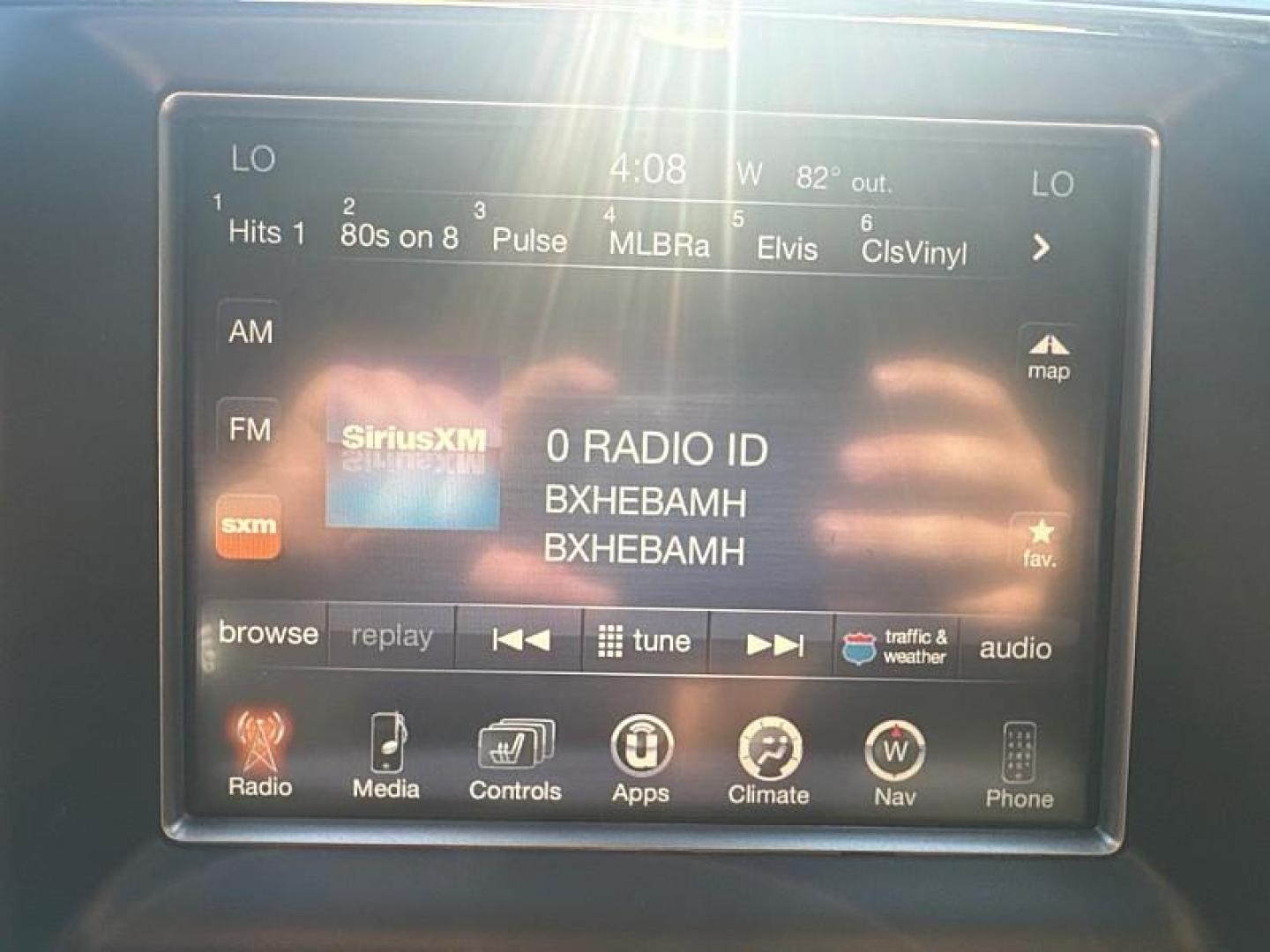 2017 WHITE /BLACK Jeep Grand Cherokee Summit 4WD (1C4RJFJG3HC) with an 3.6L V6 DOHC 24V engine, 8A transmission, located at 3304 Woodville Road, Northwood, OH, 43619, (419) 210-8019, 41.612694, -83.480743 - Photo#19