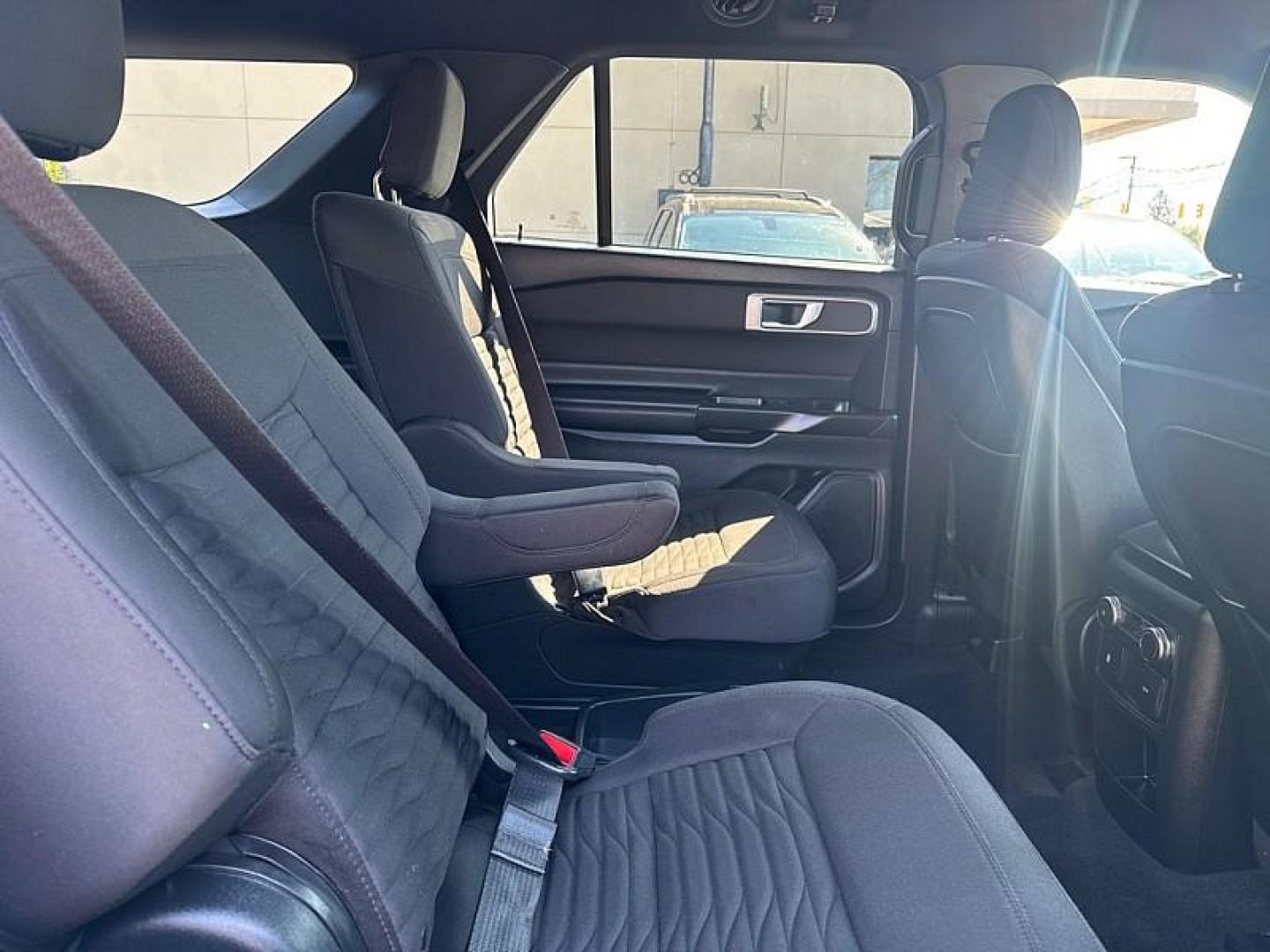 2020 BLACK /BLACK Ford Explorer XLT AWD (1FMSK8DH1LG) with an 2.3L L4 DOHC 16V engine, 10A transmission, located at 3304 Woodville Road, Northwood, OH, 43619, (419) 210-8019, 41.612694, -83.480743 - Your #1 Destination for Auto Loans and mdash;No Matter Your Credit!At our dealership, we believe everyone deserves the opportunity to drive their dream car and mdash;whether you have good credit, bad credit, or no credit at all. With a wide selection of hundreds of cars, trucks, and SUVs, you'll fin - Photo#15