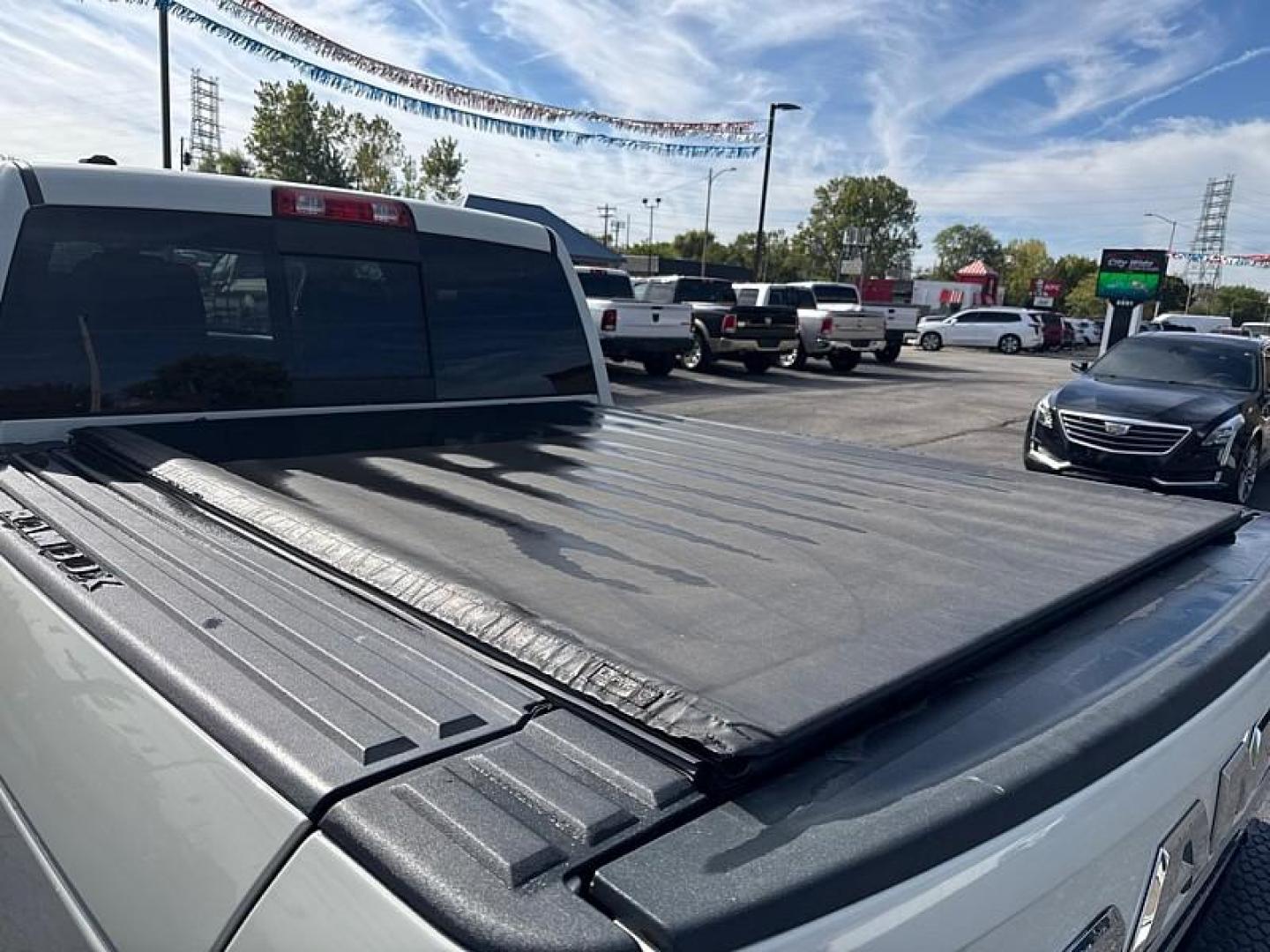 2017 WHITE /BLACK RAM 1500 Longhorn Crew Cab SWB 4WD (1C6RR7PT9HS) with an 5.7L V8 OHV 16V engine, 8A transmission, located at 3304 Woodville Road, Northwood, OH, 43619, (419) 210-8019, 41.612694, -83.480743 - Photo#12