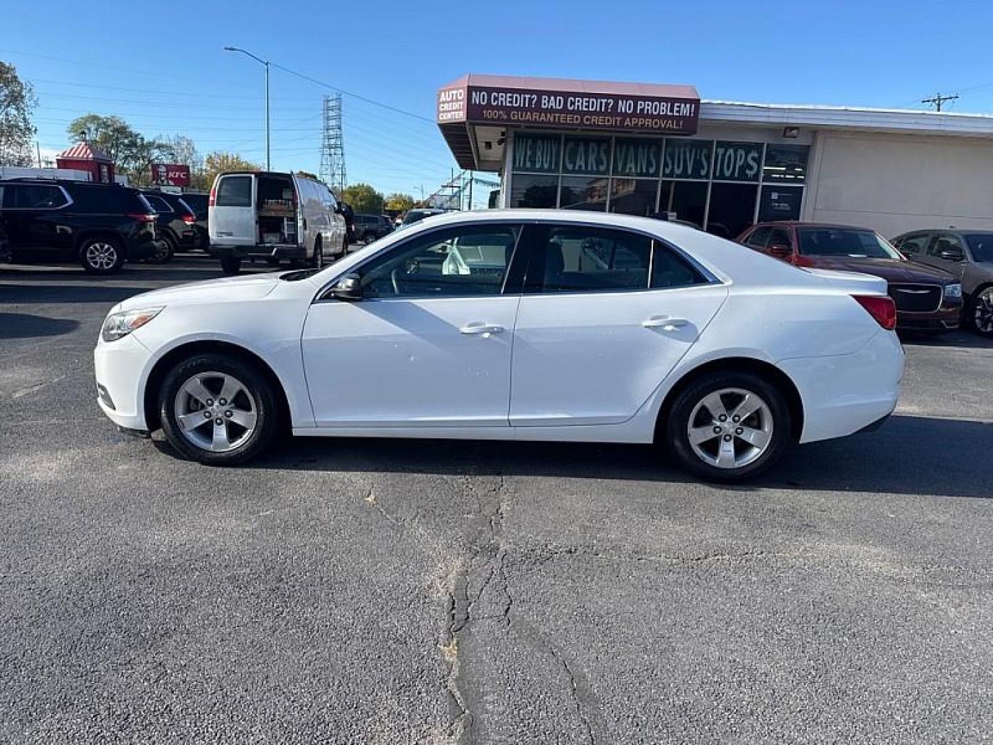 2013 WHITE /GRAY Chevrolet Malibu LS (1G11B5SA1DF) with an 2.5L L4 DOHC 16V engine, 6-Speed Automatic transmission, located at 3304 Woodville Road, Northwood, OH, 43619, (419) 210-8019, 41.612694, -83.480743 - Your #1 Destination for Auto Loans and mdash;No Matter Your Credit!At our dealership, we believe everyone deserves the opportunity to drive their dream car and mdash;whether you have good credit, bad credit, or no credit at all. With a wide selection of hundreds of cars, trucks, and SUVs, you'll fin - Photo#1
