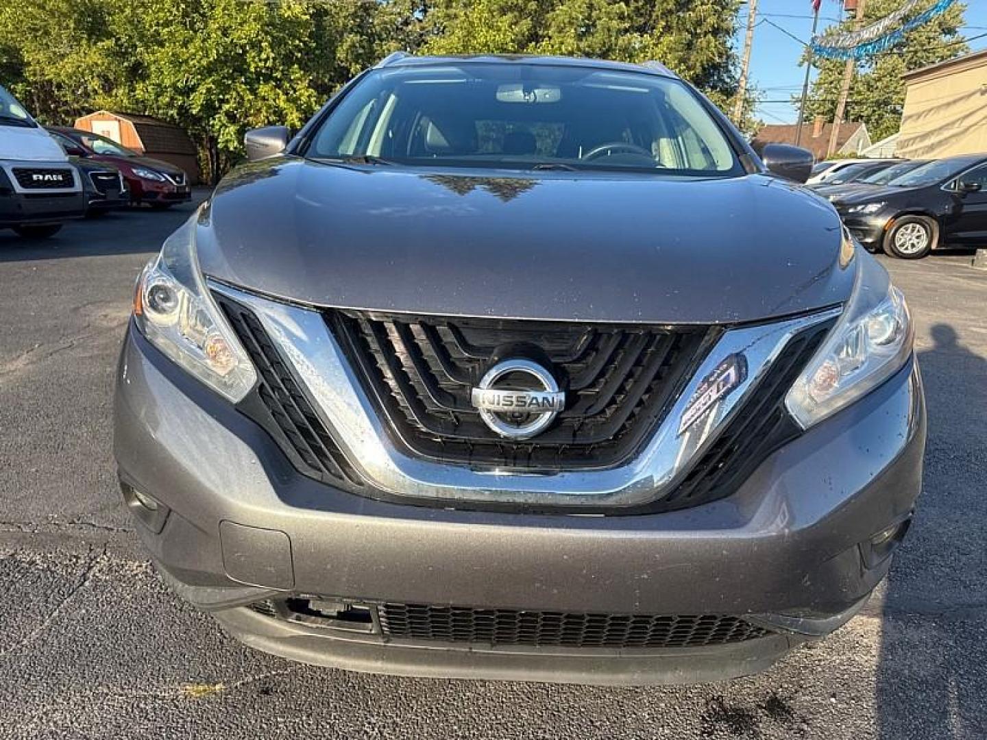 2017 GRAY /BLACK Nissan Murano Platinum AWD (5N1AZ2MH2HN) with an 3.5L V6 DOHC 24V engine, CVT transmission, located at 3304 Woodville Road, Northwood, OH, 43619, (419) 210-8019, 41.612694, -83.480743 - Your #1 Destination for Auto Loans and mdash;No Matter Your Credit!At our dealership, we believe everyone deserves the opportunity to drive their dream car and mdash;whether you have good credit, bad credit, or no credit at all. With a wide selection of hundreds of cars, trucks, and SUVs, you'll fin - Photo#7