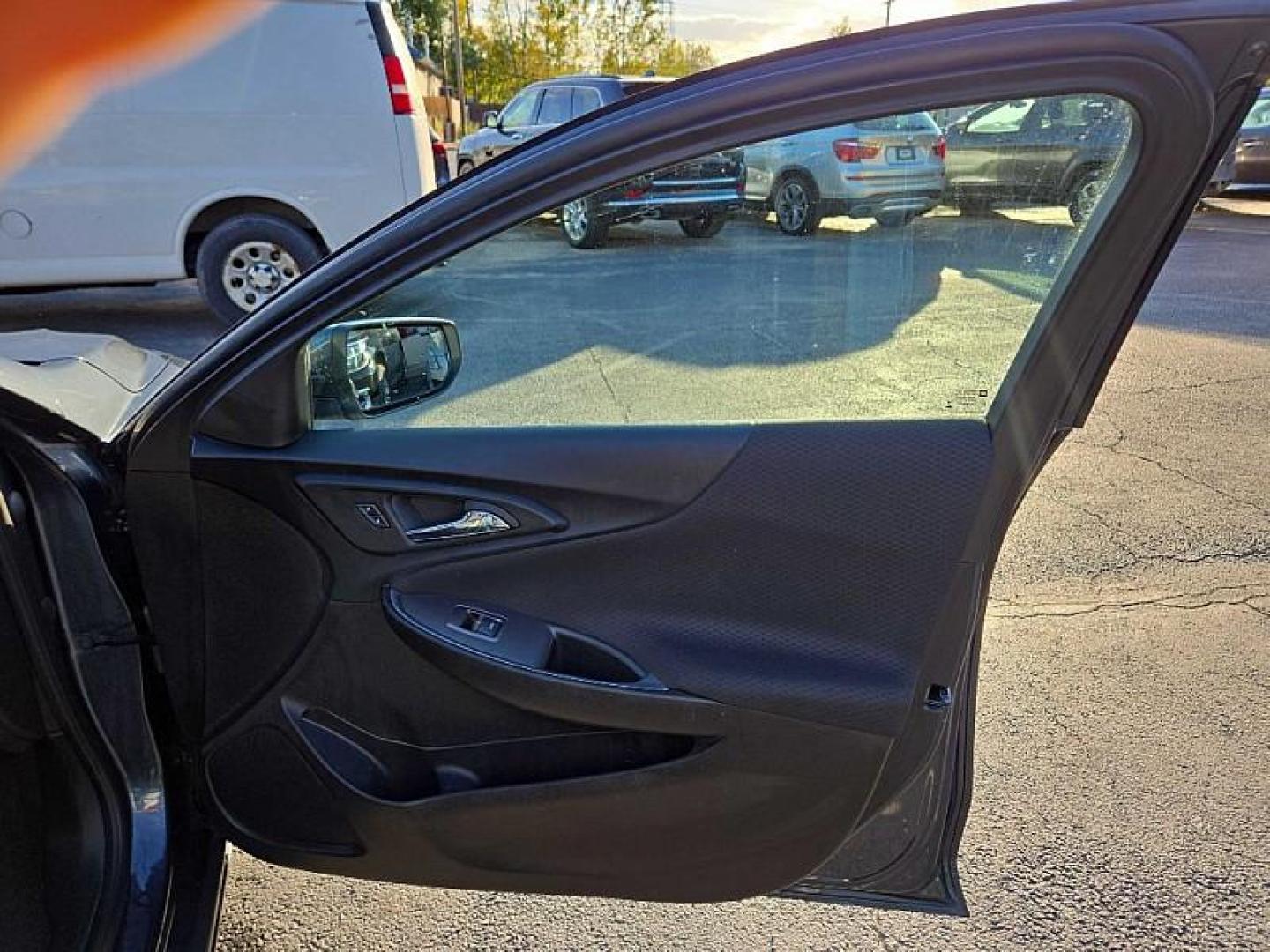 2021 GRAY /BLACK Chevrolet Malibu LT (1G1ZD5ST9MF) with an 1.5L L4 DOHC 16V engine, 6A transmission, located at 3304 Woodville Road, Northwood, OH, 43619, (419) 210-8019, 41.612694, -83.480743 - Your #1 Destination for Auto Loans and mdash;No Matter Your Credit!At our dealership, we believe everyone deserves the opportunity to drive their dream car and mdash;whether you have good credit, bad credit, or no credit at all. With a wide selection of hundreds of cars, trucks, and SUVs, you'll fin - Photo#15