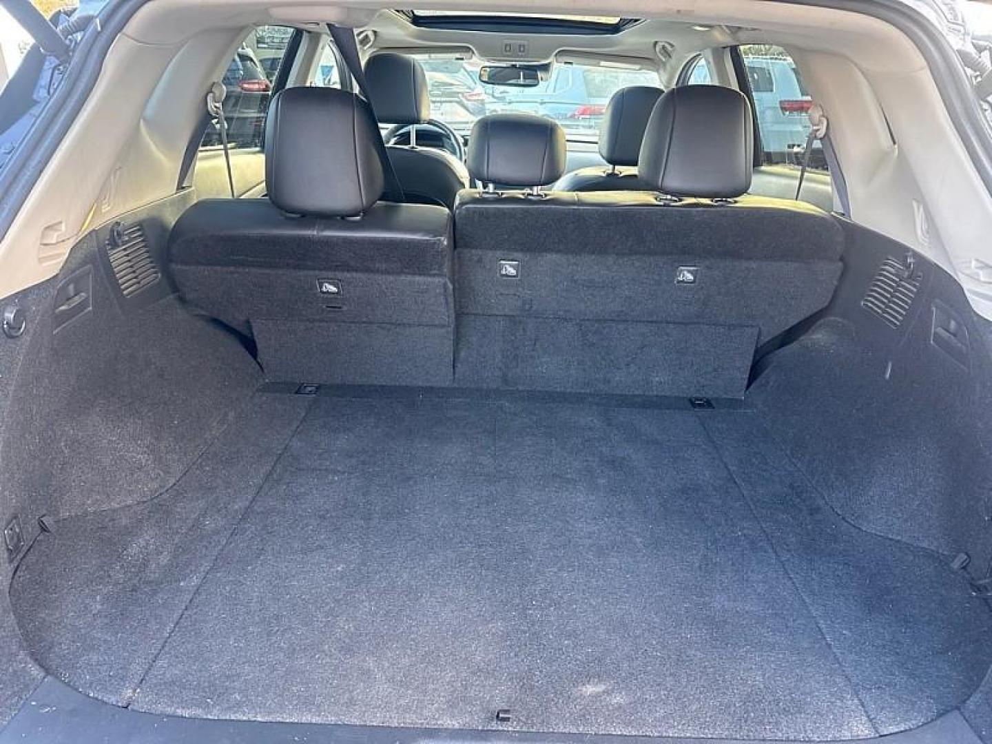 2021 GRAY /BLACK Nissan Murano SL AWD (5N1AZ2CS3MC) with an 3.5L V6 DOHC 24V engine, CVT transmission, located at 3304 Woodville Road, Northwood, OH, 43619, (419) 210-8019, 41.612694, -83.480743 - Photo#12