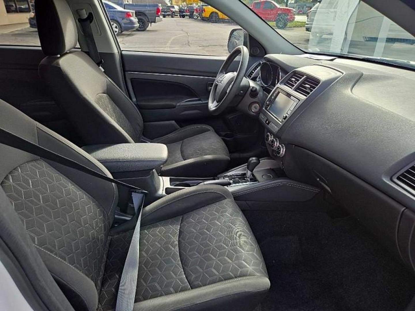 2020 WHITE /BLACK Mitsubishi Outlander Sport 2.0 ES CVT (JA4AP3AU8LU) with an 2.0L L4 DOHC 16V engine, CVT transmission, located at 3304 Woodville Road, Northwood, OH, 43619, (419) 210-8019, 41.612694, -83.480743 - Your #1 Destination for Auto Loans and mdash;No Matter Your Credit!At our dealership, we believe everyone deserves the opportunity to drive their dream car and mdash;whether you have good credit, bad credit, or no credit at all. With a wide selection of hundreds of cars, trucks, and SUVs, you'll fin - Photo#15