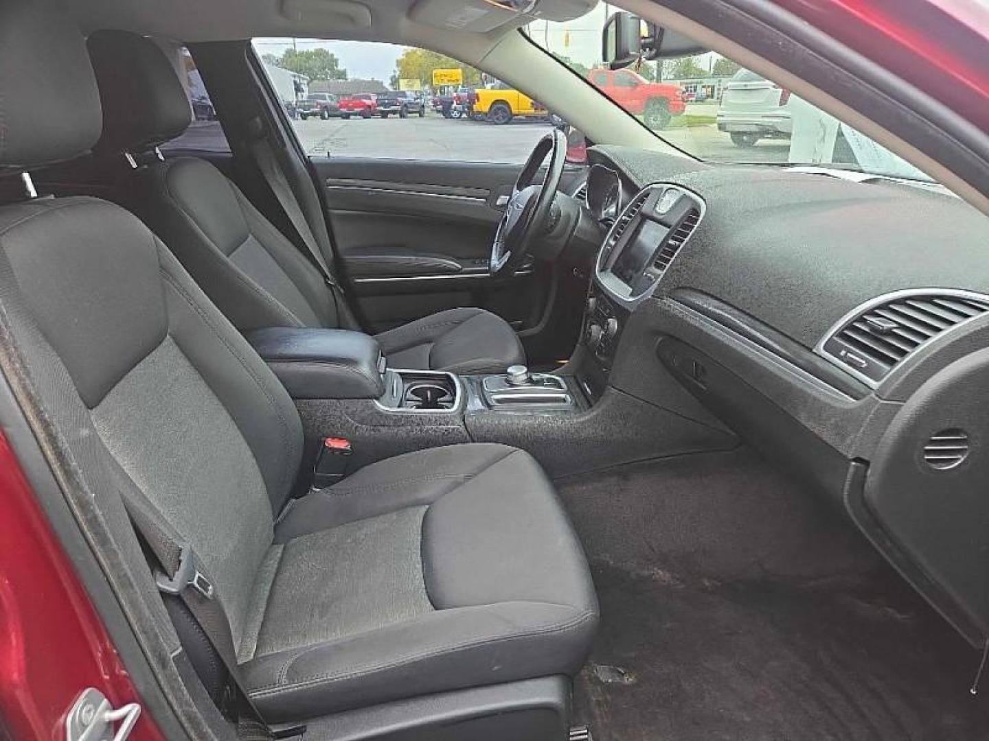 2019 RED /BLACK Chrysler 300 Touring (2C3CCAAG2KH) with an 3.6L V6 SOHC 24V engine, 8A transmission, located at 3304 Woodville Road, Northwood, OH, 43619, (419) 210-8019, 41.612694, -83.480743 - Photo#16