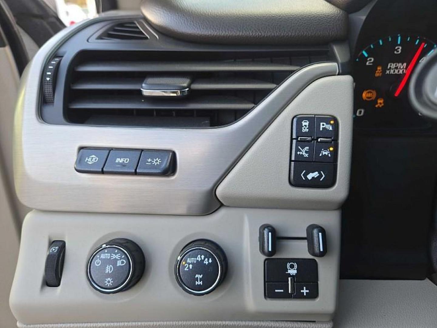 2018 WHITE /BEIGE GMC Yukon Denali 4WD (1GKS2CKJXJR) with an 6.2L V8 OHV 16V engine, 10A transmission, located at 3304 Woodville Road, Northwood, OH, 43619, (419) 210-8019, 41.612694, -83.480743 - Photo#20