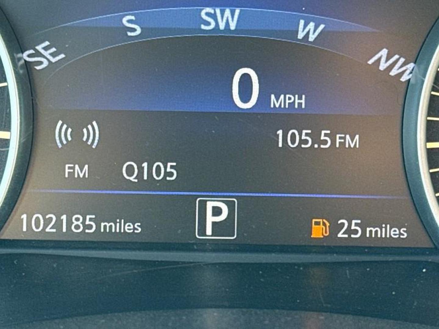 2017 WHITE /BLACK Nissan Murano Platinum AWD (5N1AZ2MH5HN) with an 3.5L V6 DOHC 24V engine, CVT transmission, located at 3304 Woodville Road, Northwood, OH, 43619, (419) 210-8019, 41.612694, -83.480743 - Your #1 Destination for Auto Loans and mdash;No Matter Your Credit!At our dealership, we believe everyone deserves the opportunity to drive their dream car and mdash;whether you have good credit, bad credit, or no credit at all. With a wide selection of hundreds of cars, trucks, and SUVs, you'll fin - Photo#18