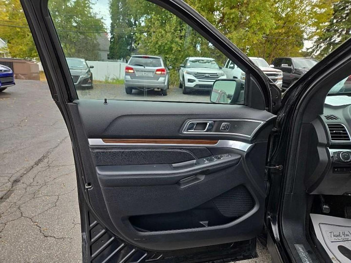 2018 BLACK /BLACK Ford Explorer Limited 4WD (1FM5K8FH7JG) with an 2.3L L4 DOHC 16V engine, 6A transmission, located at 3304 Woodville Road, Northwood, OH, 43619, (419) 210-8019, 41.612694, -83.480743 - Your #1 Destination for Auto Loans and mdash;No Matter Your Credit!At our dealership, we believe everyone deserves the opportunity to drive their dream car and mdash;whether you have good credit, bad credit, or no credit at all. With a wide selection of hundreds of cars, trucks, and SUVs, you'll fin - Photo#8