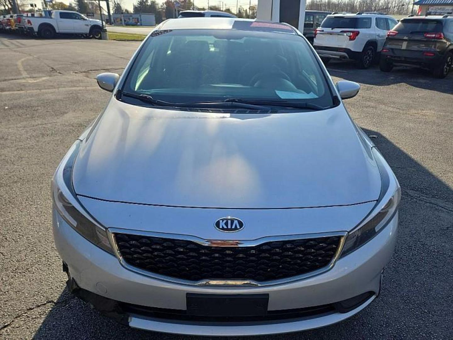 2017 BLUE /BLACK Kia Forte LX 6A (3KPFL4A79HE) with an 2.0L L4 DOHC 16V engine, 6A transmission, located at 3304 Woodville Road, Northwood, OH, 43619, (419) 210-8019, 41.612694, -83.480743 - Photo#7