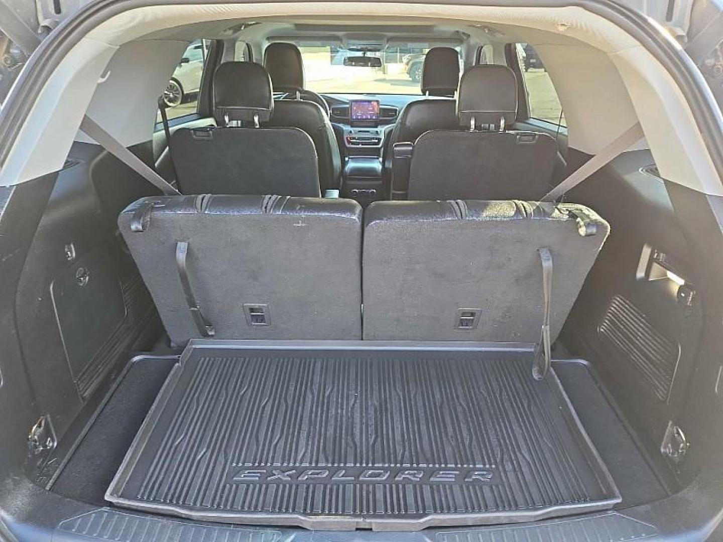 2021 SILVER /BLACK Ford Explorer XLT AWD (1FMSK8DH0MG) with an 2.3L L4 DOHC 16V engine, 10A transmission, located at 3304 Woodville Road, Northwood, OH, 43619, (419) 210-8019, 41.612694, -83.480743 - Your #1 Destination for Auto Loans and mdash;No Matter Your Credit!At our dealership, we believe everyone deserves the opportunity to drive their dream car and mdash;whether you have good credit, bad credit, or no credit at all. With a wide selection of hundreds of cars, trucks, and SUVs, you'll fin - Photo#13