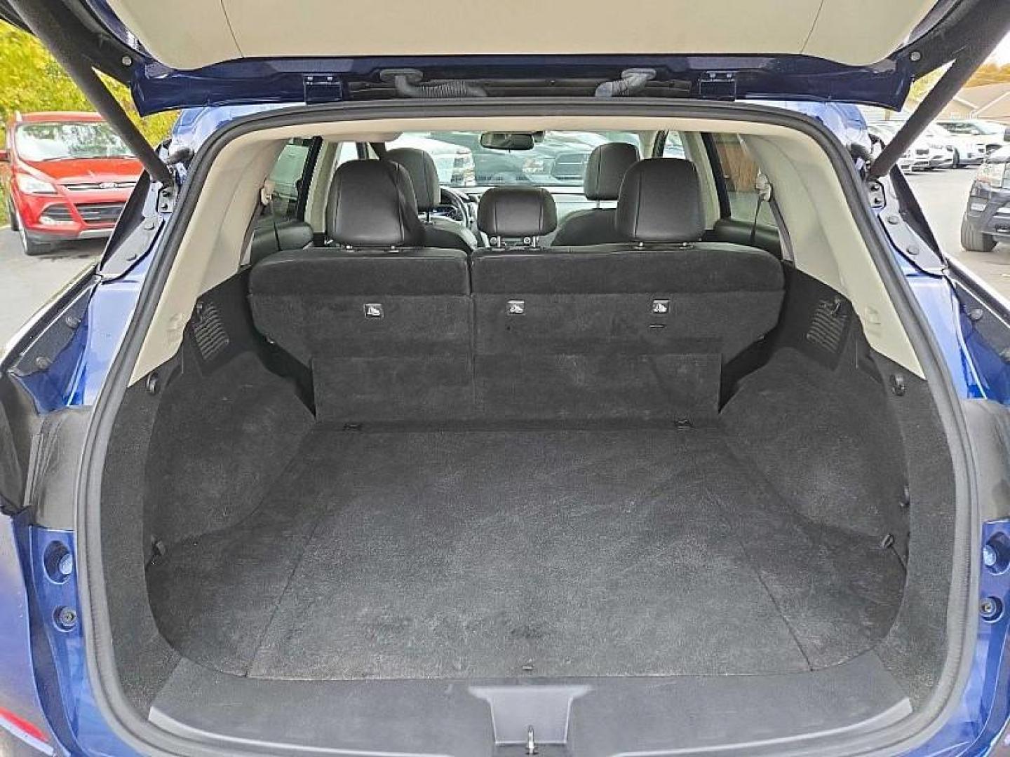 2020 BLUE /BLACK Nissan Murano SL AWD (5N1AZ2CS9LN) with an 3.5L V6 DOHC 24V engine, CVT transmission, located at 3304 Woodville Road, Northwood, OH, 43619, (419) 210-8019, 41.612694, -83.480743 - Photo#10