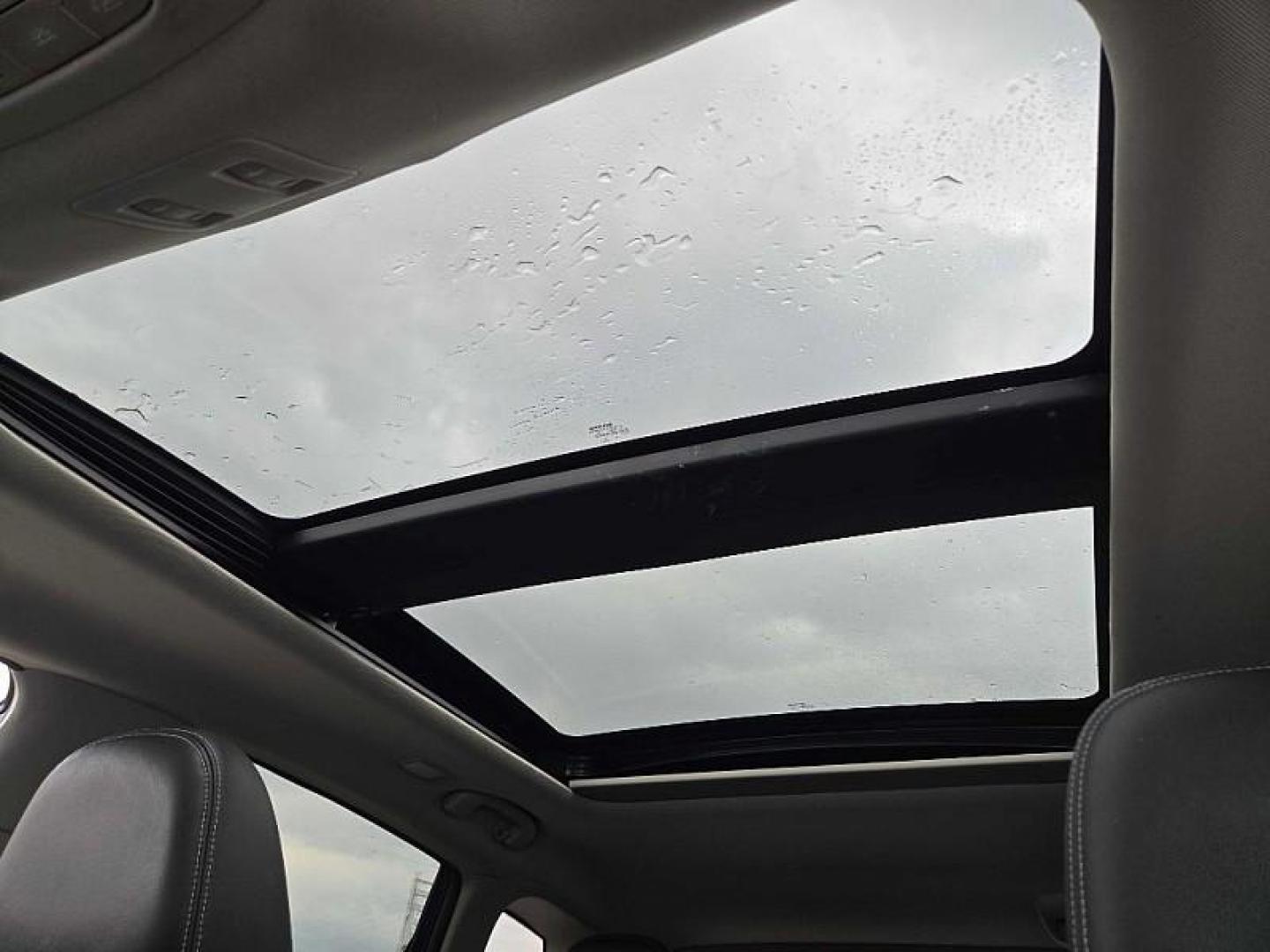 2020 BLUE /BLACK Nissan Murano SL AWD (5N1AZ2CS9LN) with an 3.5L V6 DOHC 24V engine, CVT transmission, located at 3304 Woodville Road, Northwood, OH, 43619, (419) 210-8019, 41.612694, -83.480743 - Photo#19