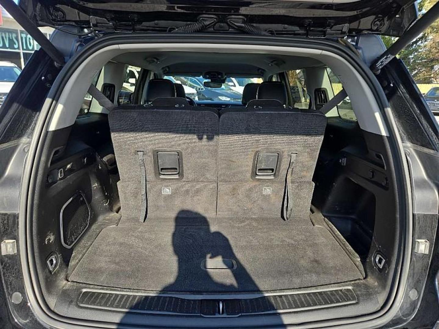 2021 BLACK /BLACK Jeep Grand Cherokee Limited 4WD (1C4RJKBG2M8) with an 3.6L V6 DOHC 24V engine, 8A transmission, located at 3304 Woodville Road, Northwood, OH, 43619, (419) 210-8019, 41.612694, -83.480743 - Your #1 Destination for Auto Loans and mdash;No Matter Your Credit!At our dealership, we believe everyone deserves the opportunity to drive their dream car and mdash;whether you have good credit, bad credit, or no credit at all. With a wide selection of hundreds of cars, trucks, and SUVs, you'll fin - Photo#13