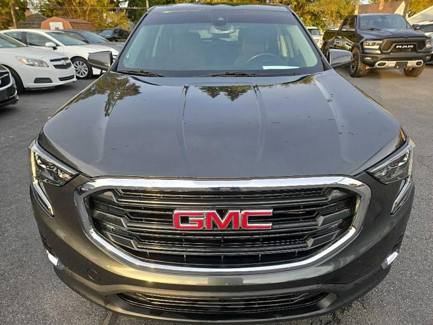 2020 GRAY /BLACK GMC Terrain SLE (3GKALMEV8LL) with an 1.4L L4 DOHC 16V TURBO engine, 6A transmission, located at 3304 Woodville Road, Northwood, OH, 43619, (419) 210-8019, 41.612694, -83.480743 - Your #1 Destination for Auto Loans and mdash;No Matter Your Credit!At our dealership, we believe everyone deserves the opportunity to drive their dream car and mdash;whether you have good credit, bad credit, or no credit at all. With a wide selection of hundreds of cars, trucks, and SUVs, you'll fin - Photo#7