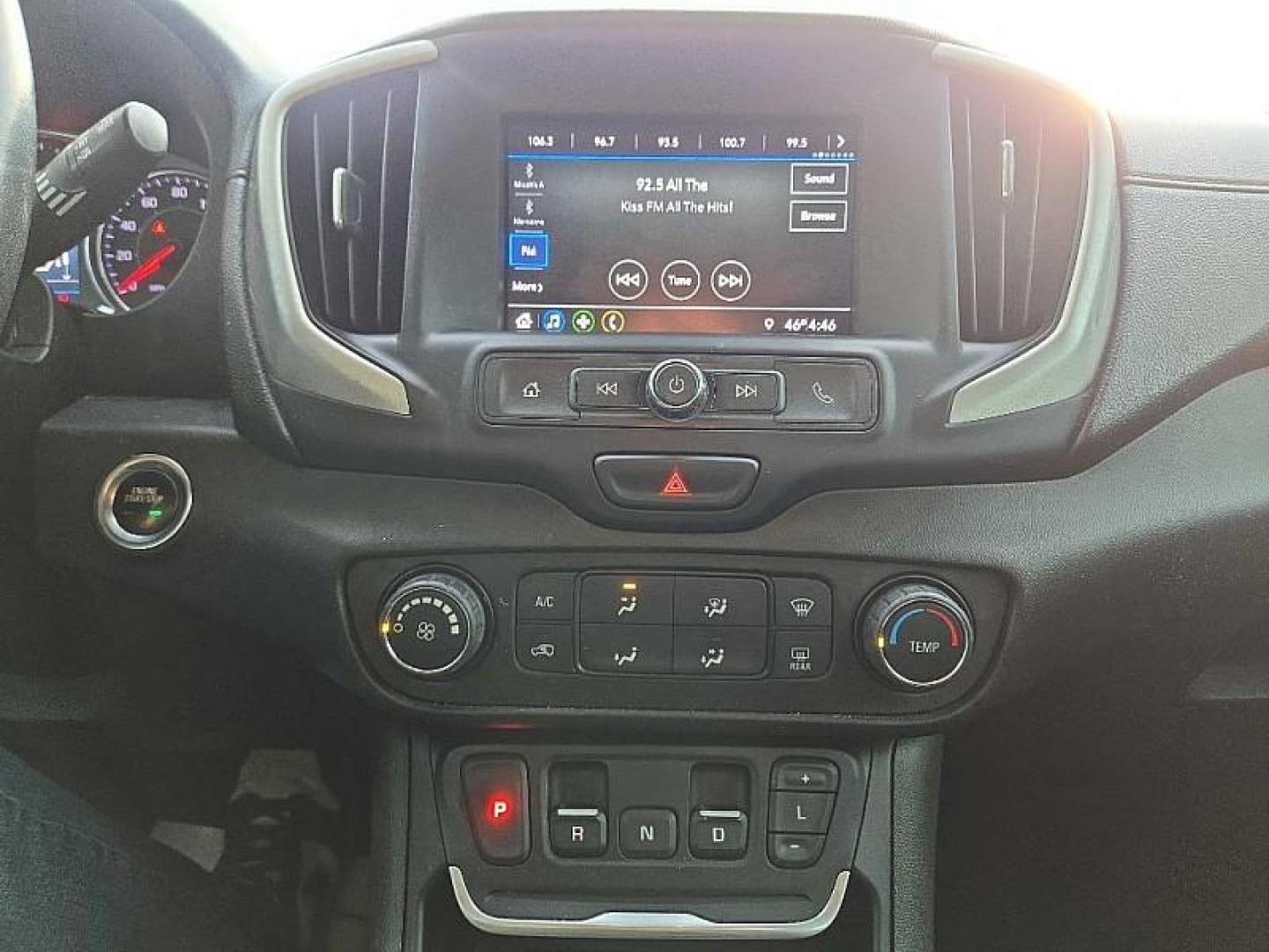 2020 GRAY /BLACK GMC Terrain SLE (3GKALMEV8LL) with an 1.4L L4 DOHC 16V TURBO engine, 6A transmission, located at 3304 Woodville Road, Northwood, OH, 43619, (419) 210-8019, 41.612694, -83.480743 - Your #1 Destination for Auto Loans and mdash;No Matter Your Credit!At our dealership, we believe everyone deserves the opportunity to drive their dream car and mdash;whether you have good credit, bad credit, or no credit at all. With a wide selection of hundreds of cars, trucks, and SUVs, you'll fin - Photo#21