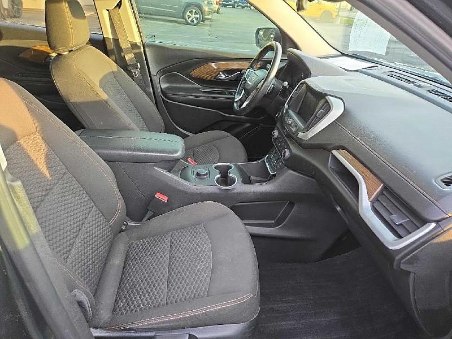 2020 GRAY /BLACK GMC Terrain SLE (3GKALMEV8LL) with an 1.4L L4 DOHC 16V TURBO engine, 6A transmission, located at 3304 Woodville Road, Northwood, OH, 43619, (419) 210-8019, 41.612694, -83.480743 - Your #1 Destination for Auto Loans and mdash;No Matter Your Credit!At our dealership, we believe everyone deserves the opportunity to drive their dream car and mdash;whether you have good credit, bad credit, or no credit at all. With a wide selection of hundreds of cars, trucks, and SUVs, you'll fin - Photo#34