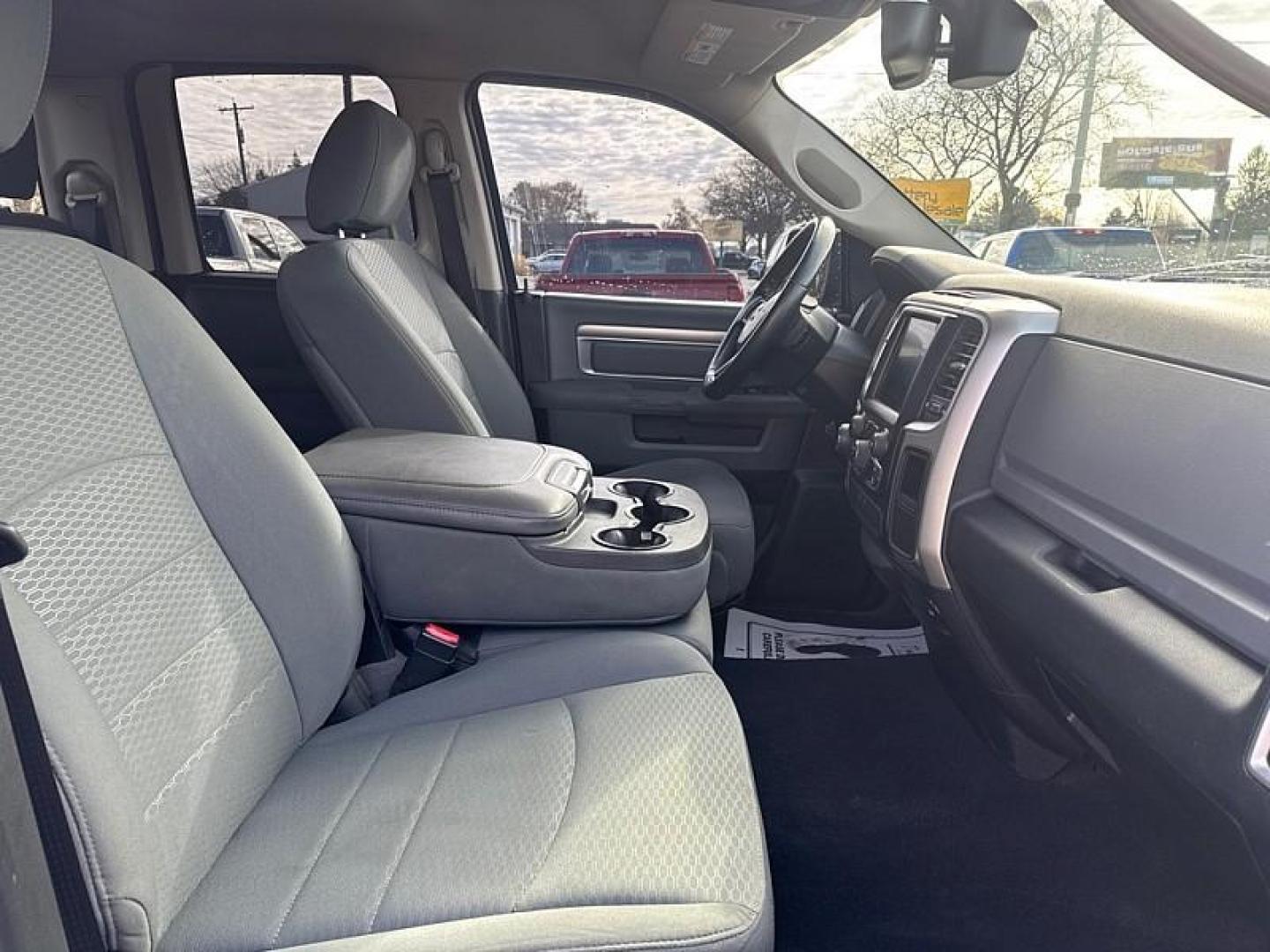 2016 BLACK /BLACK RAM 1500 SLT Quad Cab 2WD (1C6RR6GT0GS) with an 5.7L V8 OHV 16V engine, 6A transmission, located at 3304 Woodville Road, Northwood, OH, 43619, (419) 210-8019, 41.612694, -83.480743 - Your #1 Destination for Auto Loans and mdash;No Matter Your Credit!At our dealership, we believe everyone deserves the opportunity to drive their dream car and mdash;whether you have good credit, bad credit, or no credit at all. With a wide selection of hundreds of cars, trucks, and SUVs, you'll fin - Photo#17