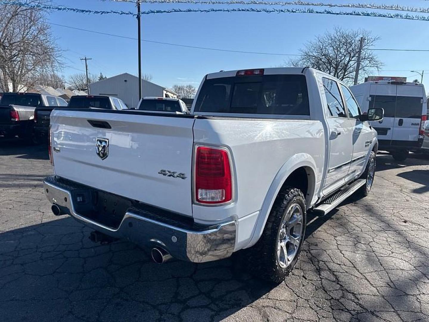 2014 WHITE /TAN/BROWN RAM 1500 Laramie Crew Cab SWB 4WD (1C6RR7NT7ES) with an 5.7L V8 OHV 16V engine, 6-Speed Automatic transmission, located at 3304 Woodville Road, Northwood, OH, 43619, (419) 210-8019, 41.612694, -83.480743 - Photo#30