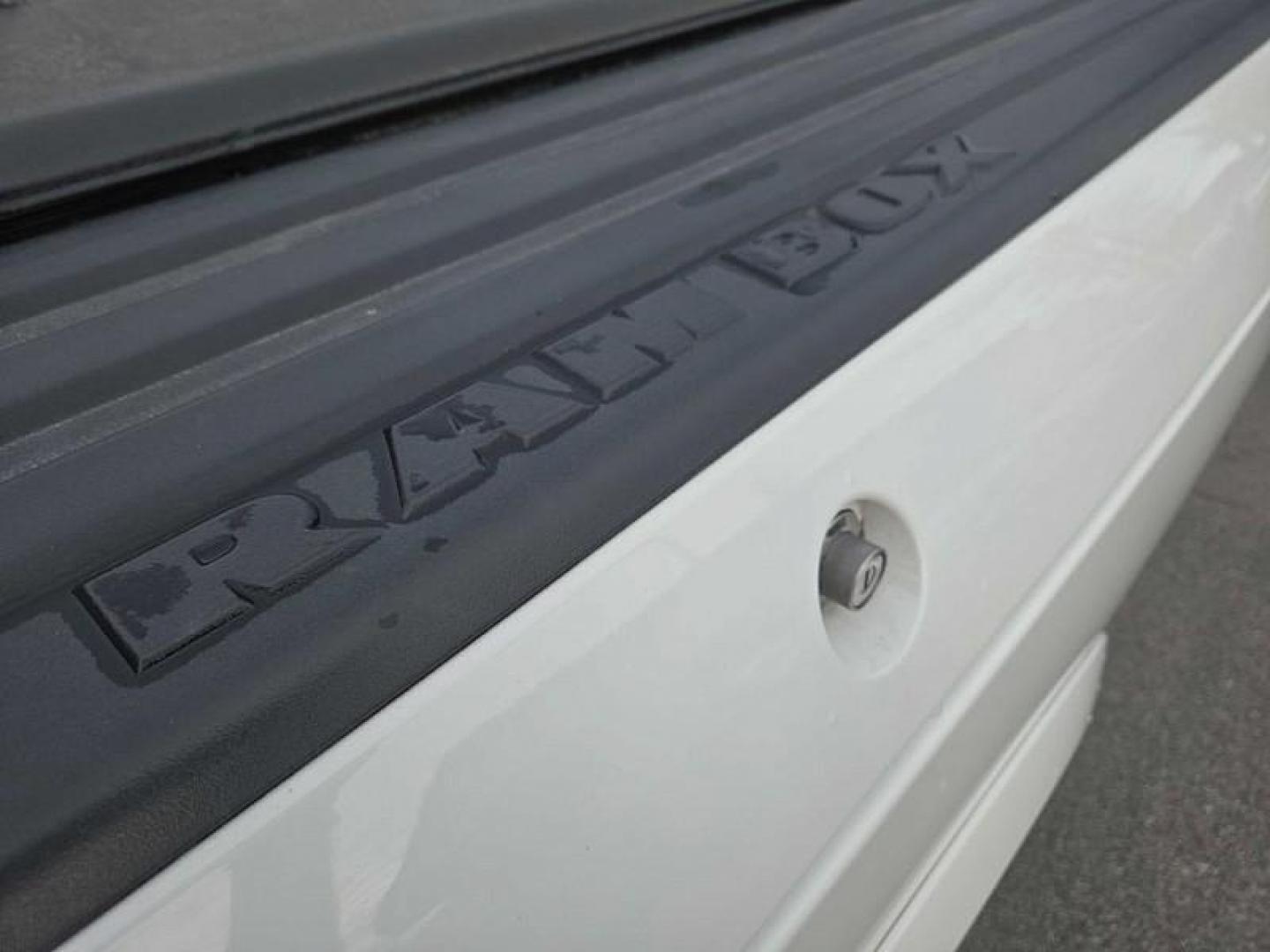 2017 WHITE /BLACK RAM 1500 Laramie Quad Cab 4WD (1C6RR7JM7HS) with an 3.0L V6 DIESEL engine, 8A transmission, located at 3304 Woodville Road, Northwood, OH, 43619, (419) 210-8019, 41.612694, -83.480743 - Photo#12