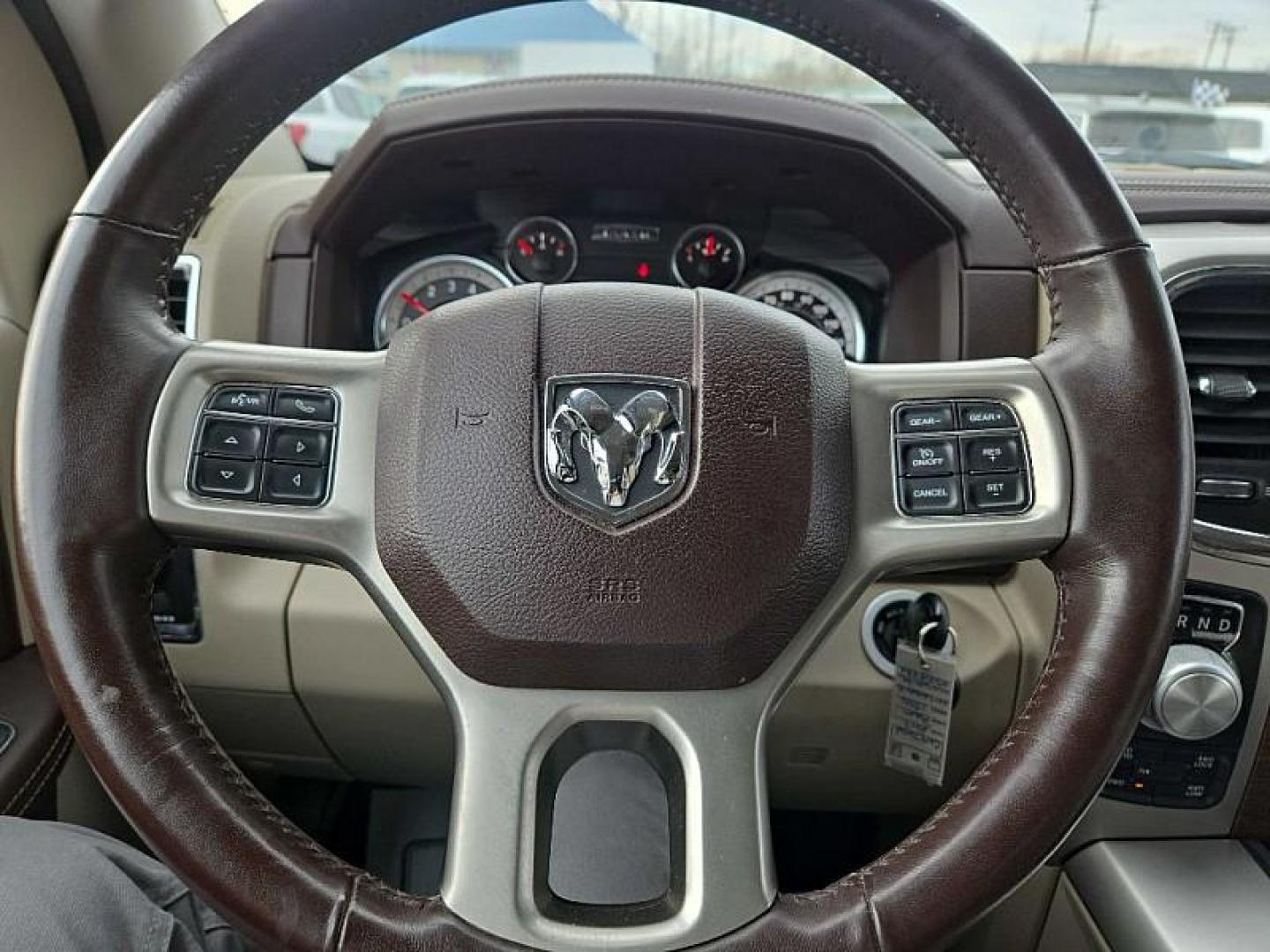 2017 WHITE /BLACK RAM 1500 Laramie Quad Cab 4WD (1C6RR7JM7HS) with an 3.0L V6 DIESEL engine, 8A transmission, located at 3304 Woodville Road, Northwood, OH, 43619, (419) 210-8019, 41.612694, -83.480743 - Photo#20