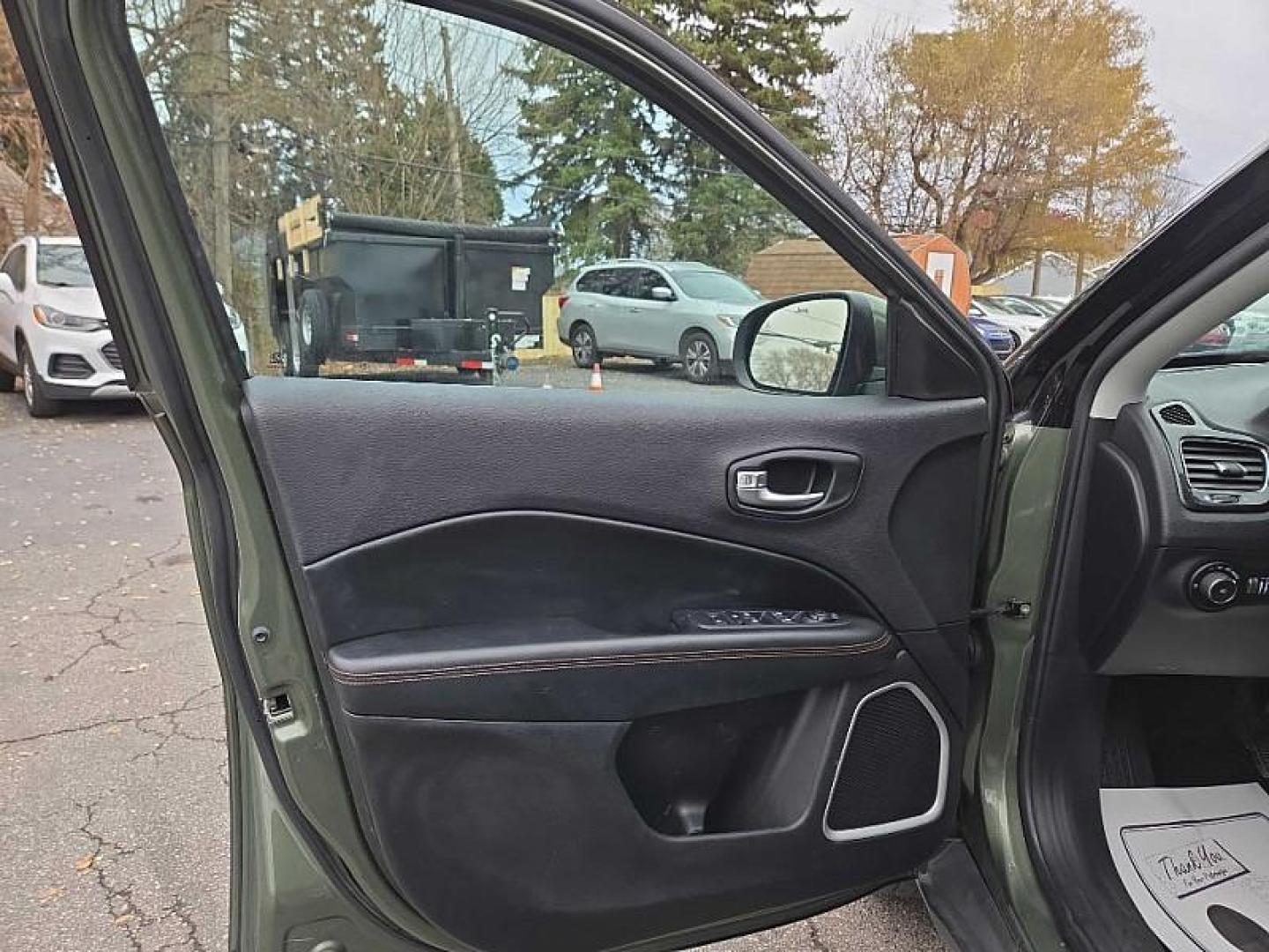 2021 GREEN /BLACK Jeep Compass Limited 4WD (3C4NJDCB2MT) with an 2.4L L4 DOHC 16V engine, CVT transmission, located at 3304 Woodville Road, Northwood, OH, 43619, (419) 210-8019, 41.612694, -83.480743 - Your #1 Destination for Auto Loans and mdash;No Matter Your Credit!At our dealership, we believe everyone deserves the opportunity to drive their dream car and mdash;whether you have good credit, bad credit, or no credit at all. With a wide selection of hundreds of cars, trucks, and SUVs, you'll fin - Photo#8