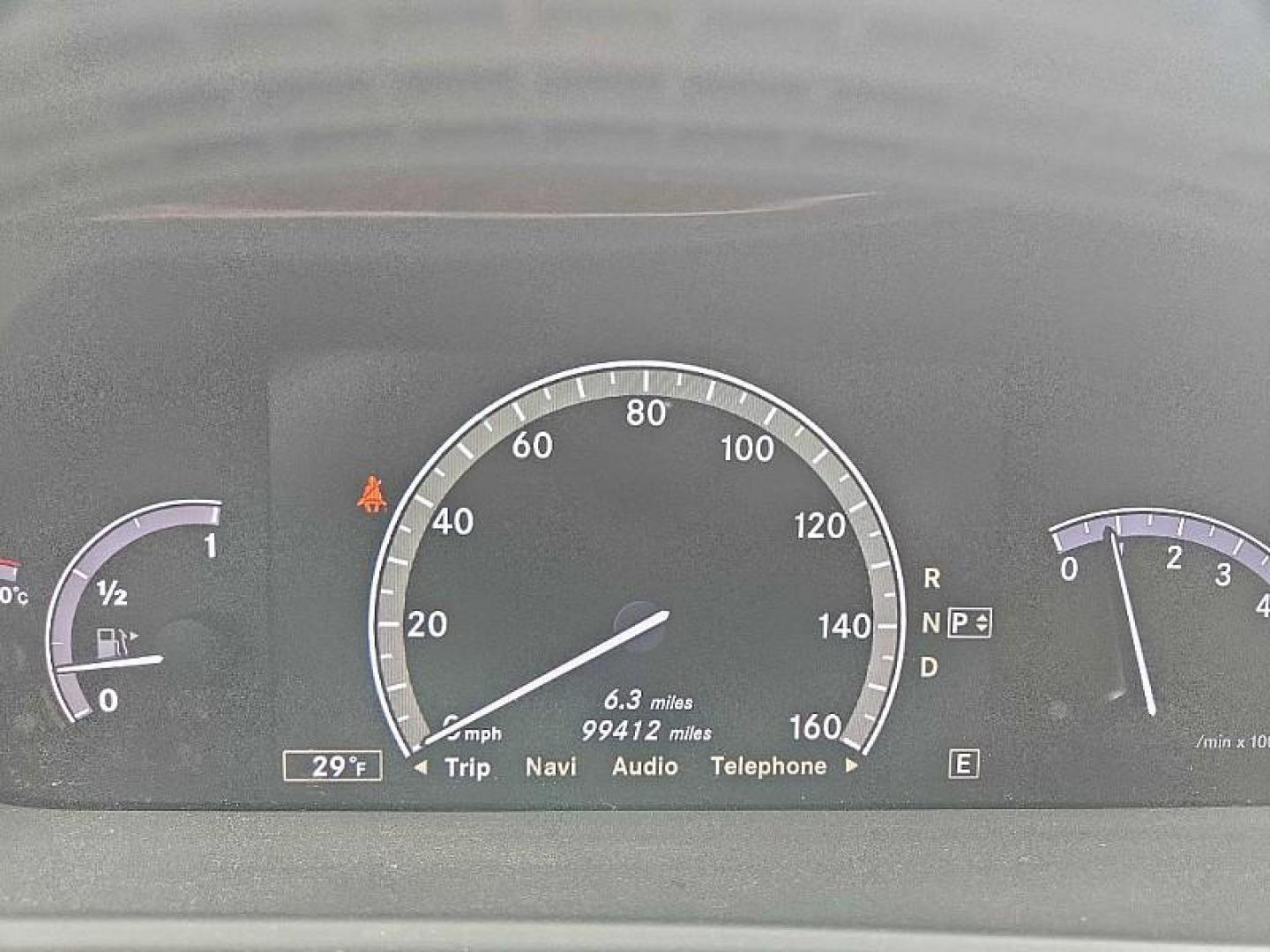 2013 WHITE /BLACK Mercedes-Benz S-Class S550 4-MATIC (WDDNG9EB3DA) with an 5.5L V8 DOHC 32V engine, 7-Speed Automatic transmission, located at 3304 Woodville Road, Northwood, OH, 43619, (419) 210-8019, 41.612694, -83.480743 - Your #1 Destination for Auto Loans and mdash;No Matter Your Credit!At our dealership, we believe everyone deserves the opportunity to drive their dream car and mdash;whether you have good credit, bad credit, or no credit at all. With a wide selection of hundreds of cars, trucks, and SUVs, you'll fin - Photo#18