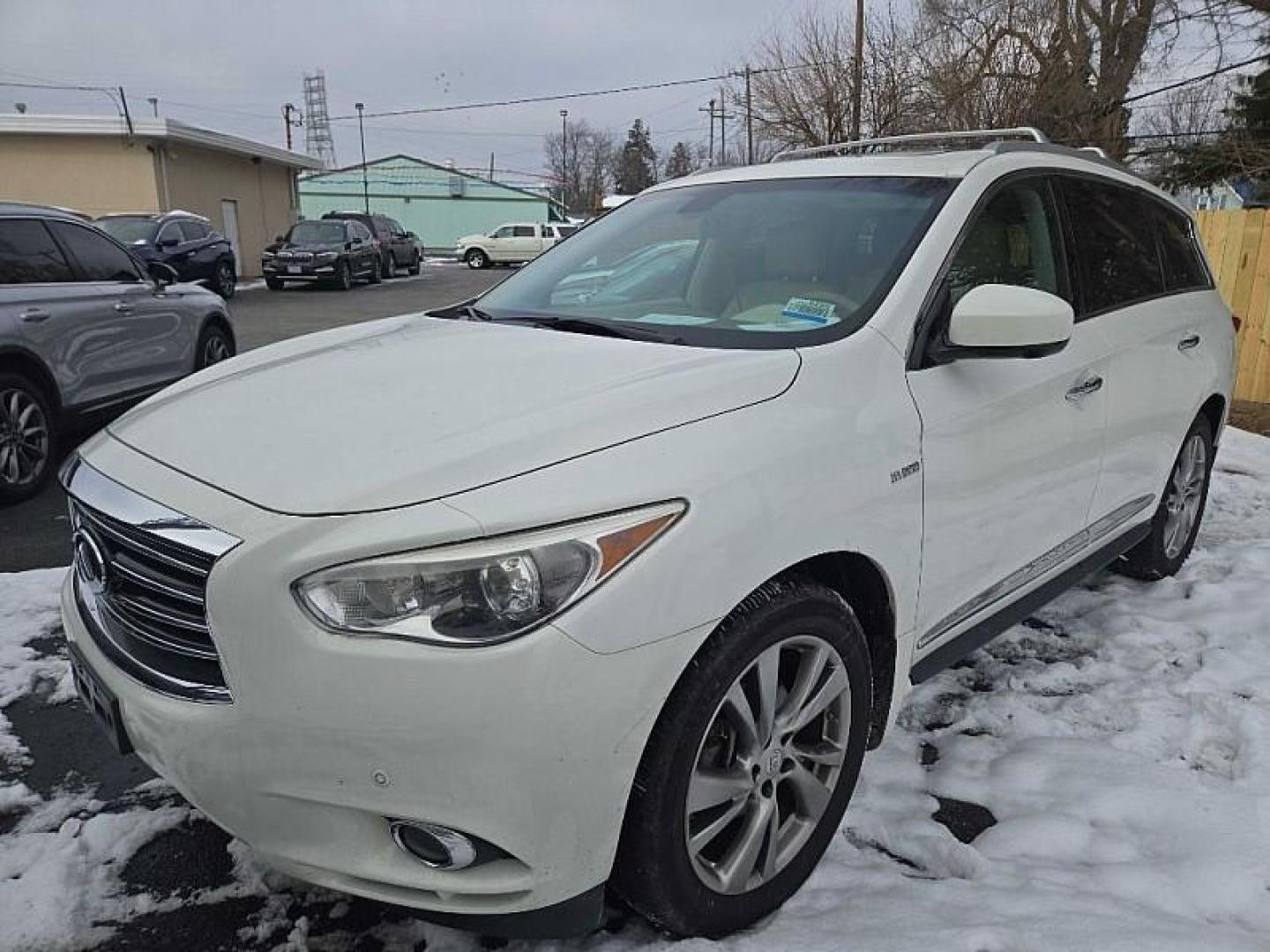 2014 WHITE /TAN Infiniti QX60 Hybrid AWD (5N1CL0MM0EC) with an 2.5L L4 DOHC 16V HYBRID engine, Continuously Variable Transmission transmission, located at 3304 Woodville Road, Northwood, OH, 43619, (419) 210-8019, 41.612694, -83.480743 - Photo#0
