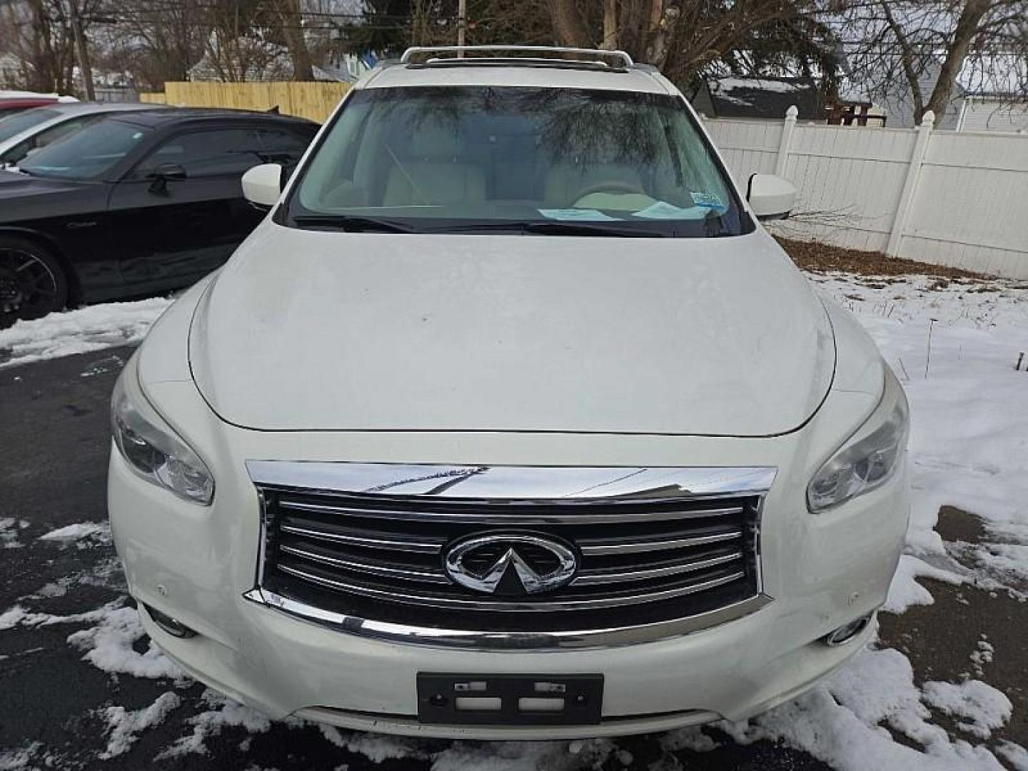2014 WHITE /TAN Infiniti QX60 Hybrid AWD (5N1CL0MM0EC) with an 2.5L L4 DOHC 16V HYBRID engine, Continuously Variable Transmission transmission, located at 3304 Woodville Road, Northwood, OH, 43619, (419) 210-8019, 41.612694, -83.480743 - Photo#7