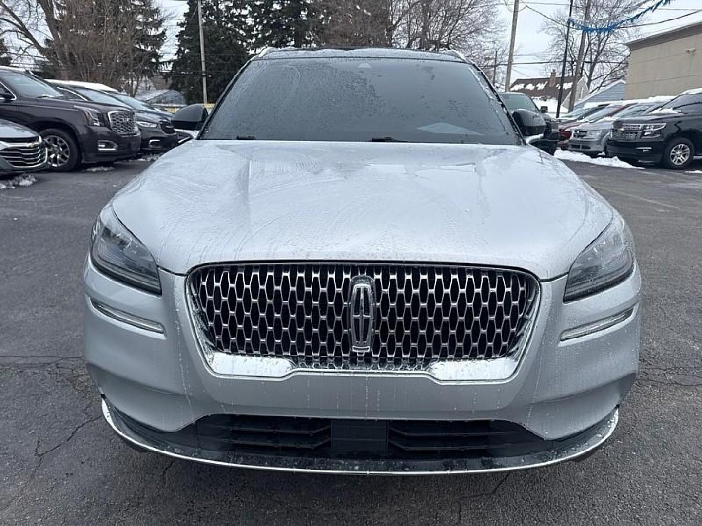 2020 SILVER /BLACK Lincoln Corsair Base AWD (5LMCJ1D9XLU) with an 2.0L L4 DOHC 16V engine, 8A transmission, located at 3304 Woodville Road, Northwood, OH, 43619, (419) 210-8019, 41.612694, -83.480743 - Your #1 Destination for Auto Loans and mdash;No Matter Your Credit!At our dealership, we believe everyone deserves the opportunity to drive their dream car and mdash;whether you have good credit, bad credit, or no credit at all. With a wide selection of hundreds of cars, trucks, and SUVs, you'll fin - Photo#7