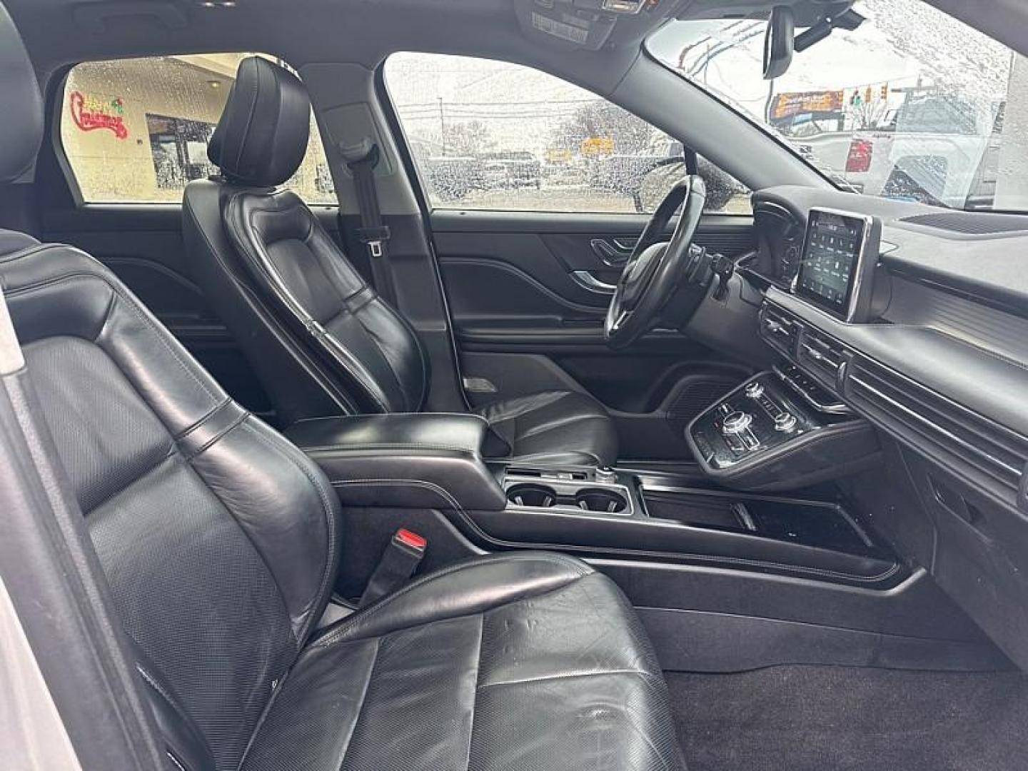 2020 SILVER /BLACK Lincoln Corsair Base AWD (5LMCJ1D9XLU) with an 2.0L L4 DOHC 16V engine, 8A transmission, located at 3304 Woodville Road, Northwood, OH, 43619, (419) 210-8019, 41.612694, -83.480743 - Your #1 Destination for Auto Loans and mdash;No Matter Your Credit!At our dealership, we believe everyone deserves the opportunity to drive their dream car and mdash;whether you have good credit, bad credit, or no credit at all. With a wide selection of hundreds of cars, trucks, and SUVs, you'll fin - Photo#15