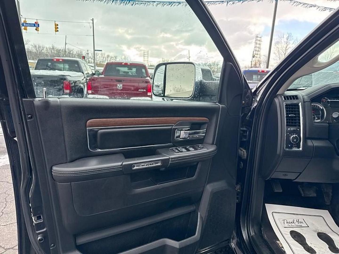 2017 BLACK /BLACK RAM 1500 Laramie Crew Cab LWB 4WD (1C6RR7VT4HS) with an 5.7L V8 OHV 16V engine, 8A transmission, located at 3304 Woodville Road, Northwood, OH, 43619, (419) 210-8019, 41.612694, -83.480743 - Your #1 Destination for Auto Loans and mdash;No Matter Your Credit!At our dealership, we believe everyone deserves the opportunity to drive their dream car and mdash;whether you have good credit, bad credit, or no credit at all. With a wide selection of hundreds of cars, trucks, and SUVs, you'll fin - Photo#8