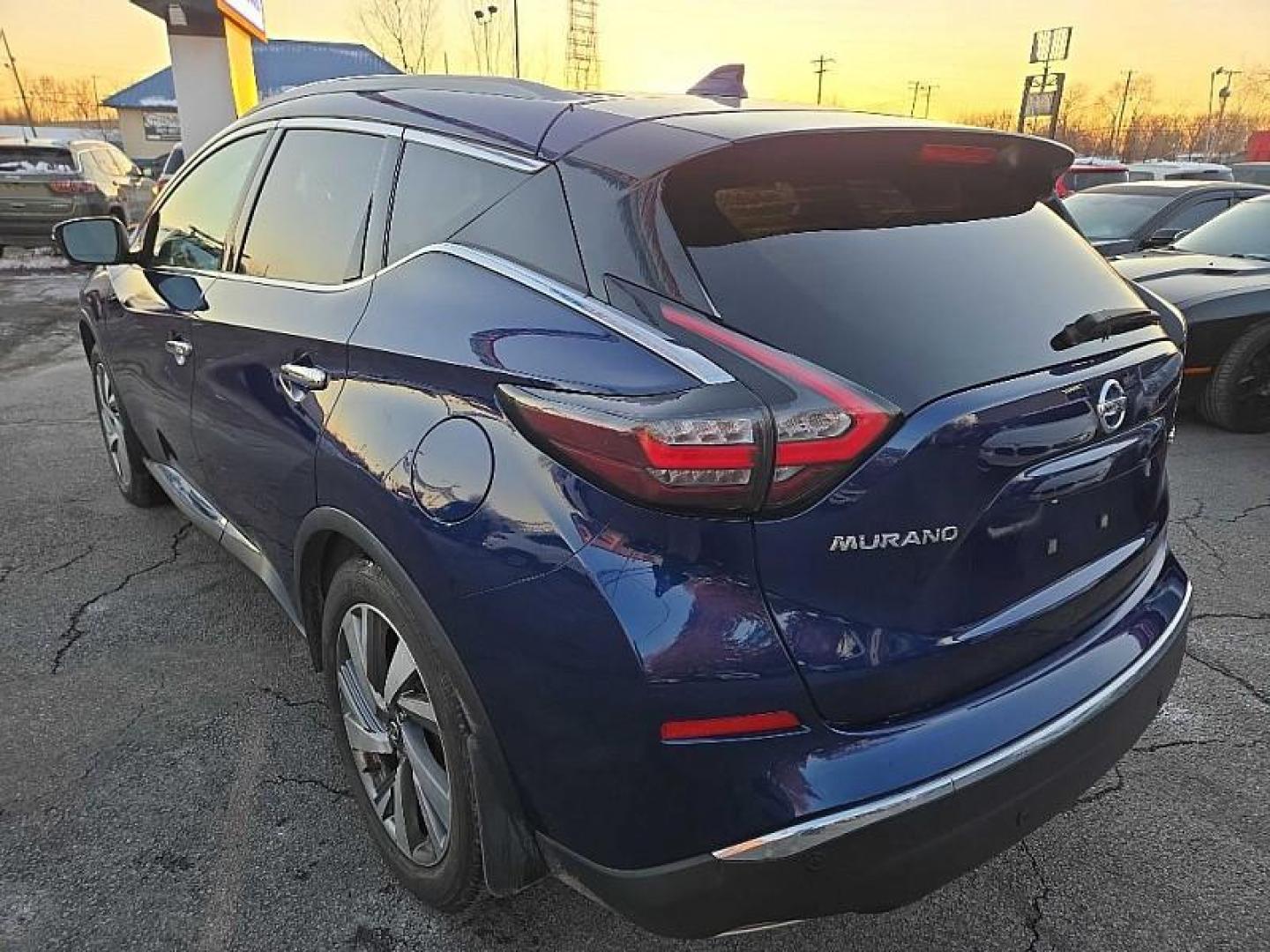 2020 BLUE /BLACK Nissan Murano SL AWD (5N1AZ2CS1LN) with an 3.5L V6 DOHC 24V engine, CVT transmission, located at 3304 Woodville Road, Northwood, OH, 43619, (419) 210-8019, 41.612694, -83.480743 - Photo#2