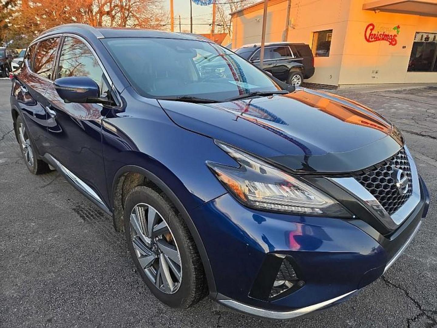 2020 BLUE /BLACK Nissan Murano SL AWD (5N1AZ2CS1LN) with an 3.5L V6 DOHC 24V engine, CVT transmission, located at 3304 Woodville Road, Northwood, OH, 43619, (419) 210-8019, 41.612694, -83.480743 - Photo#6