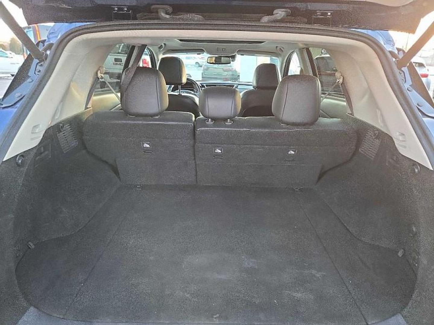 2020 BLUE /BLACK Nissan Murano SL AWD (5N1AZ2CS1LN) with an 3.5L V6 DOHC 24V engine, CVT transmission, located at 3304 Woodville Road, Northwood, OH, 43619, (419) 210-8019, 41.612694, -83.480743 - Photo#12