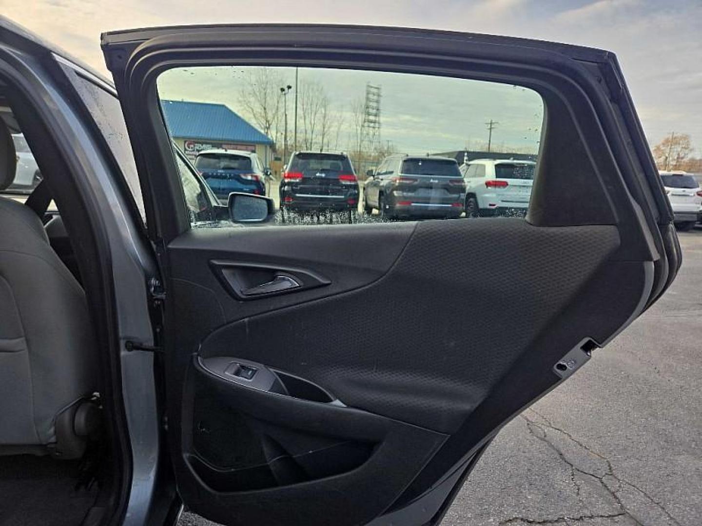 2024 GRAY /BLACK Chevrolet Malibu 1LT (1G1ZD5ST2RF) with an 1.5L L4 DOHC 16V engine, 6A transmission, located at 3304 Woodville Road, Northwood, OH, 43619, (419) 210-8019, 41.612694, -83.480743 - Photo#13