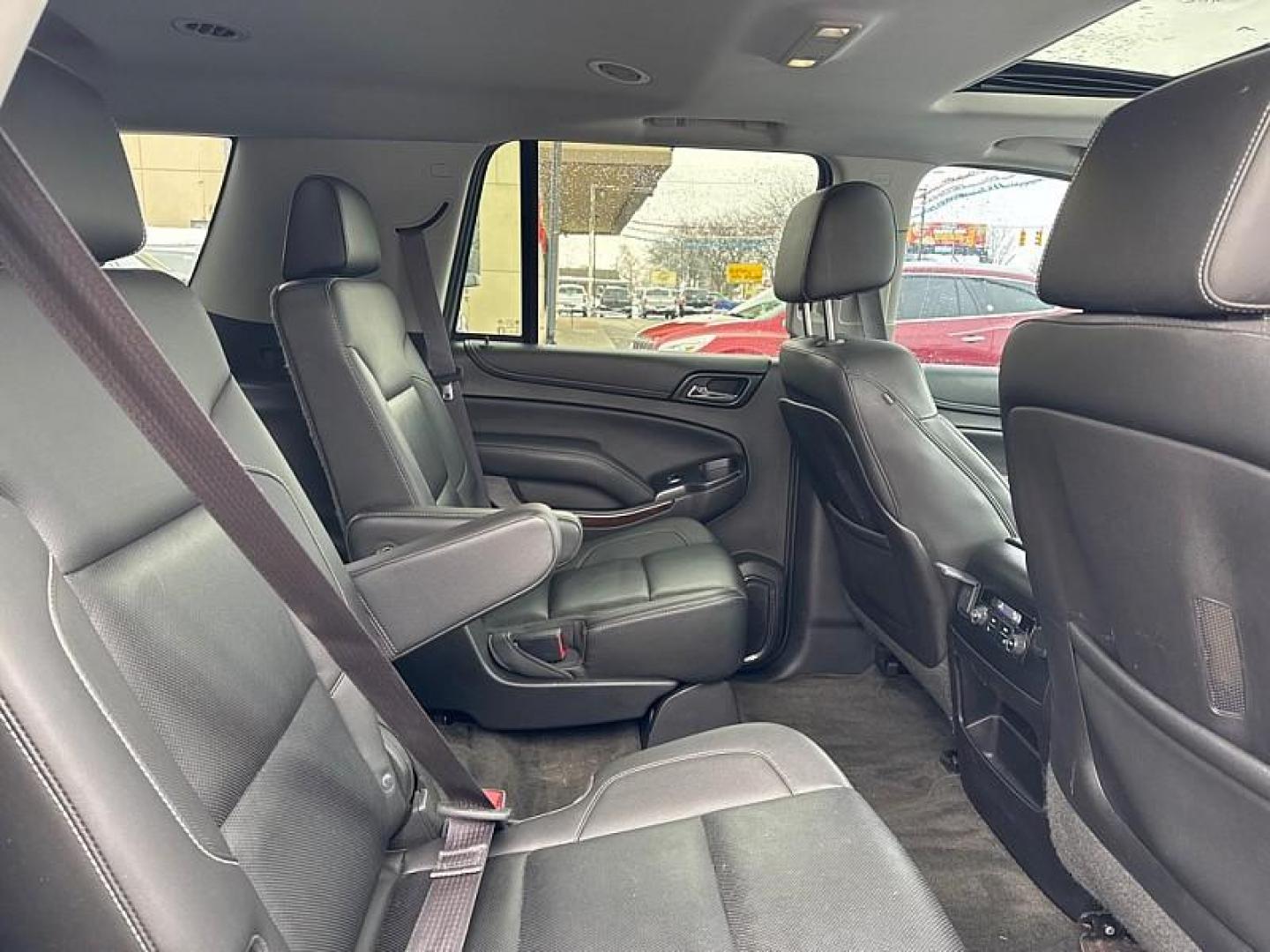 2015 PURPLE /BLACK GMC Yukon SLT 4WD (1GKS2BKC0FR) with an 5.3L V8 OHV 16V FFV engine, 6-Speed Automatic transmission, located at 3304 Woodville Road, Northwood, OH, 43619, (419) 210-8019, 41.612694, -83.480743 - Your #1 Destination for Auto Loans and mdash;No Matter Your Credit!At our dealership, we believe everyone deserves the opportunity to drive their dream car and mdash;whether you have good credit, bad credit, or no credit at all. With a wide selection of hundreds of cars, trucks, and SUVs, you'll fin - Photo#15