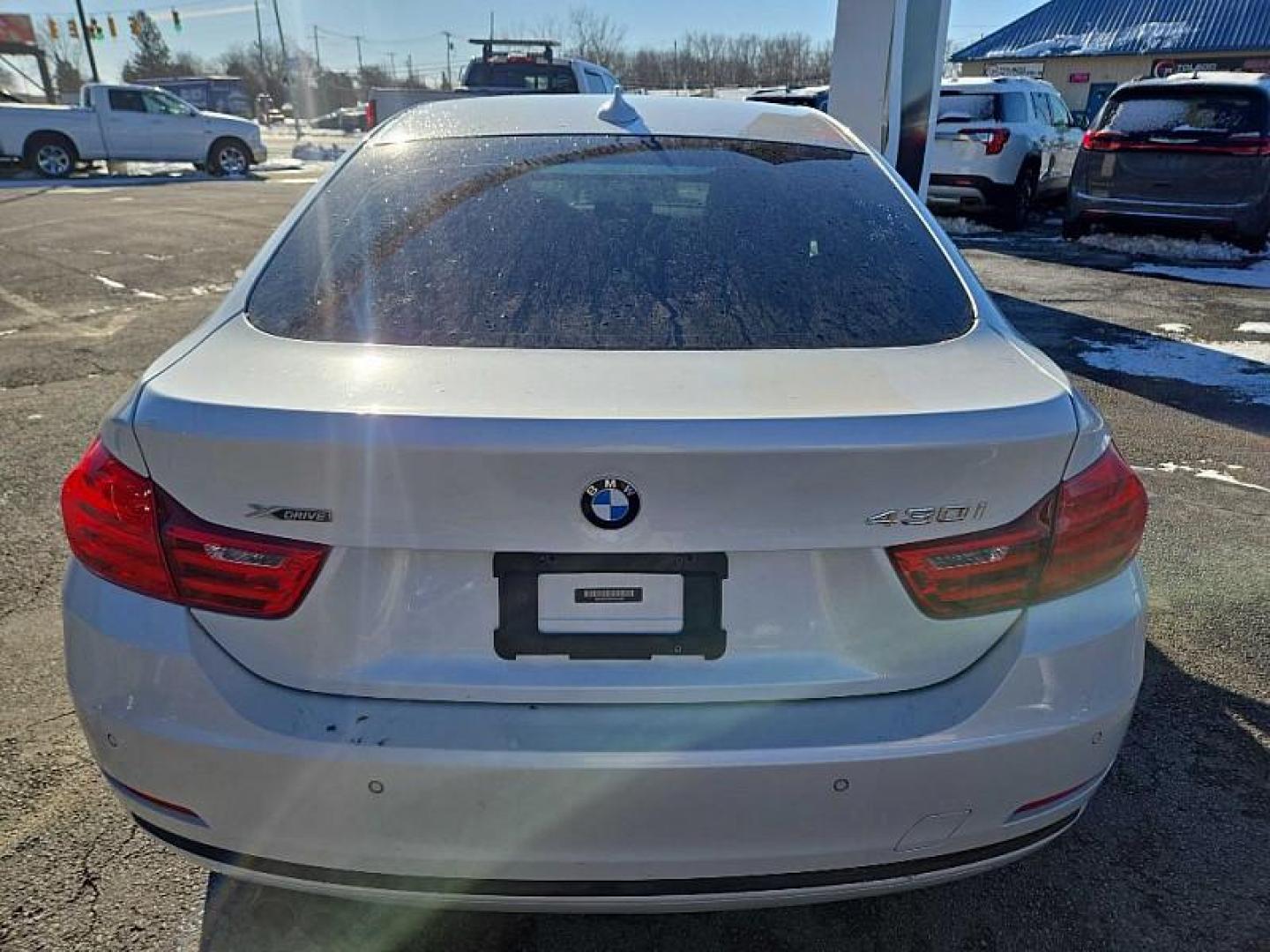 2017 WHITE /BLACK BMW 4-Series Gran Coupe 430i xDrive (WBA4F9C30HG) with an 2.0L L4 DOHC 16V engine, 8A transmission, located at 3304 Woodville Road, Northwood, OH, 43619, (419) 210-8019, 41.612694, -83.480743 - Photo#3