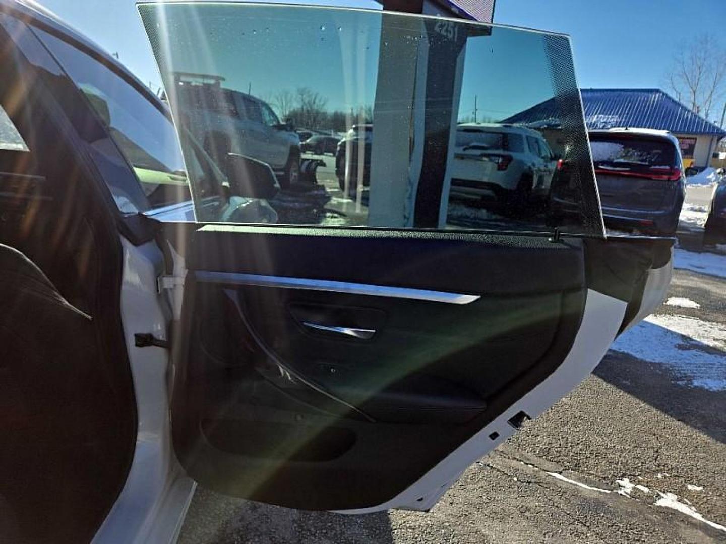 2017 WHITE /BLACK BMW 4-Series Gran Coupe 430i xDrive (WBA4F9C30HG) with an 2.0L L4 DOHC 16V engine, 8A transmission, located at 3304 Woodville Road, Northwood, OH, 43619, (419) 210-8019, 41.612694, -83.480743 - Photo#13