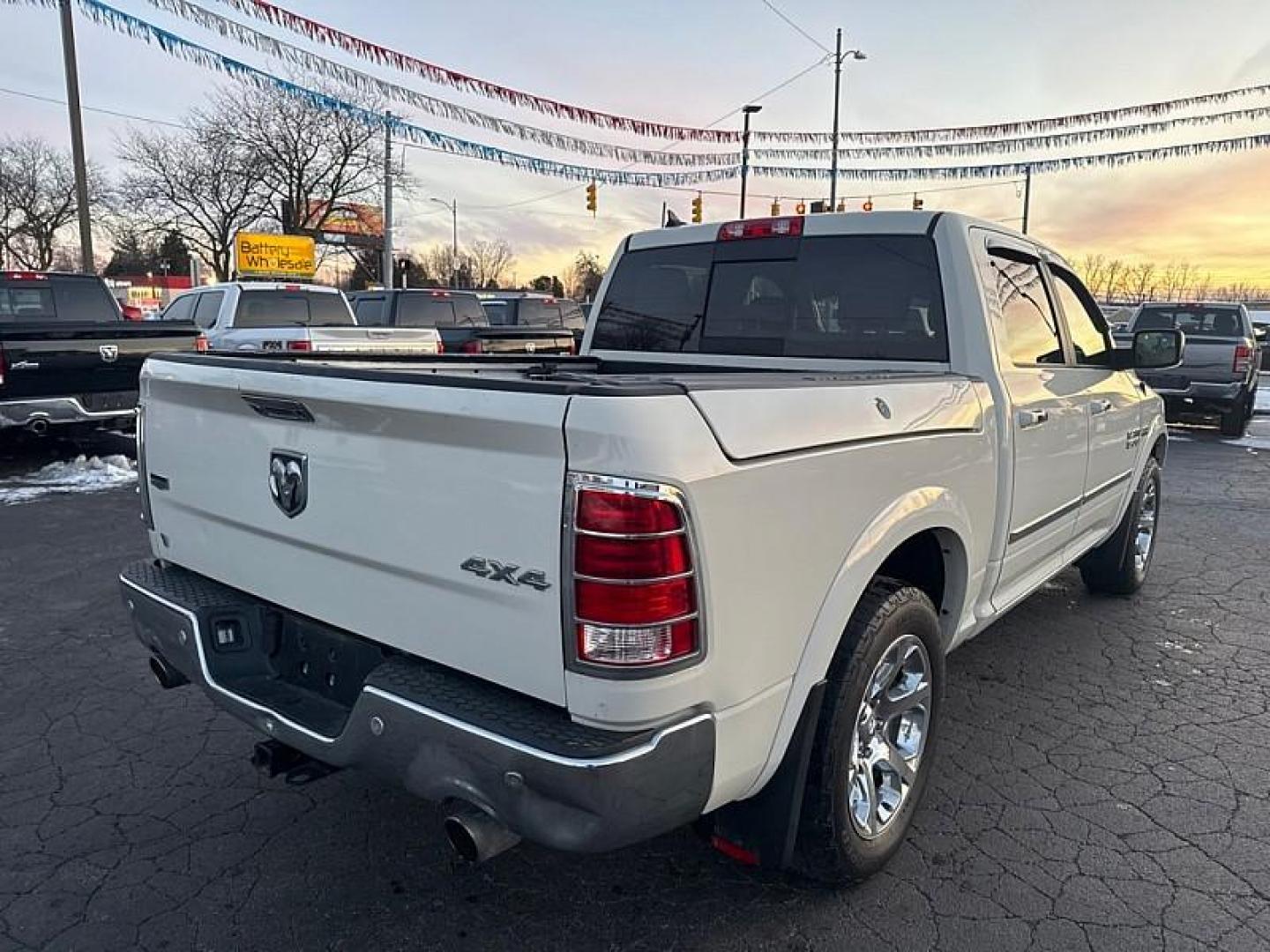 2017 WHITE /BLACK RAM 1500 Laramie Crew Cab SWB 4WD (1C6RR7NT2HS) with an 5.7L V8 OHV 16V engine, 8A transmission, located at 3304 Woodville Road, Northwood, OH, 43619, (419) 210-8019, 41.612694, -83.480743 - Your #1 Destination for Auto Loans and mdash;No Matter Your Credit!At our dealership, we believe everyone deserves the opportunity to drive their dream car and mdash;whether you have good credit, bad credit, or no credit at all. With a wide selection of hundreds of cars, trucks, and SUVs, you'll fin - Photo#4