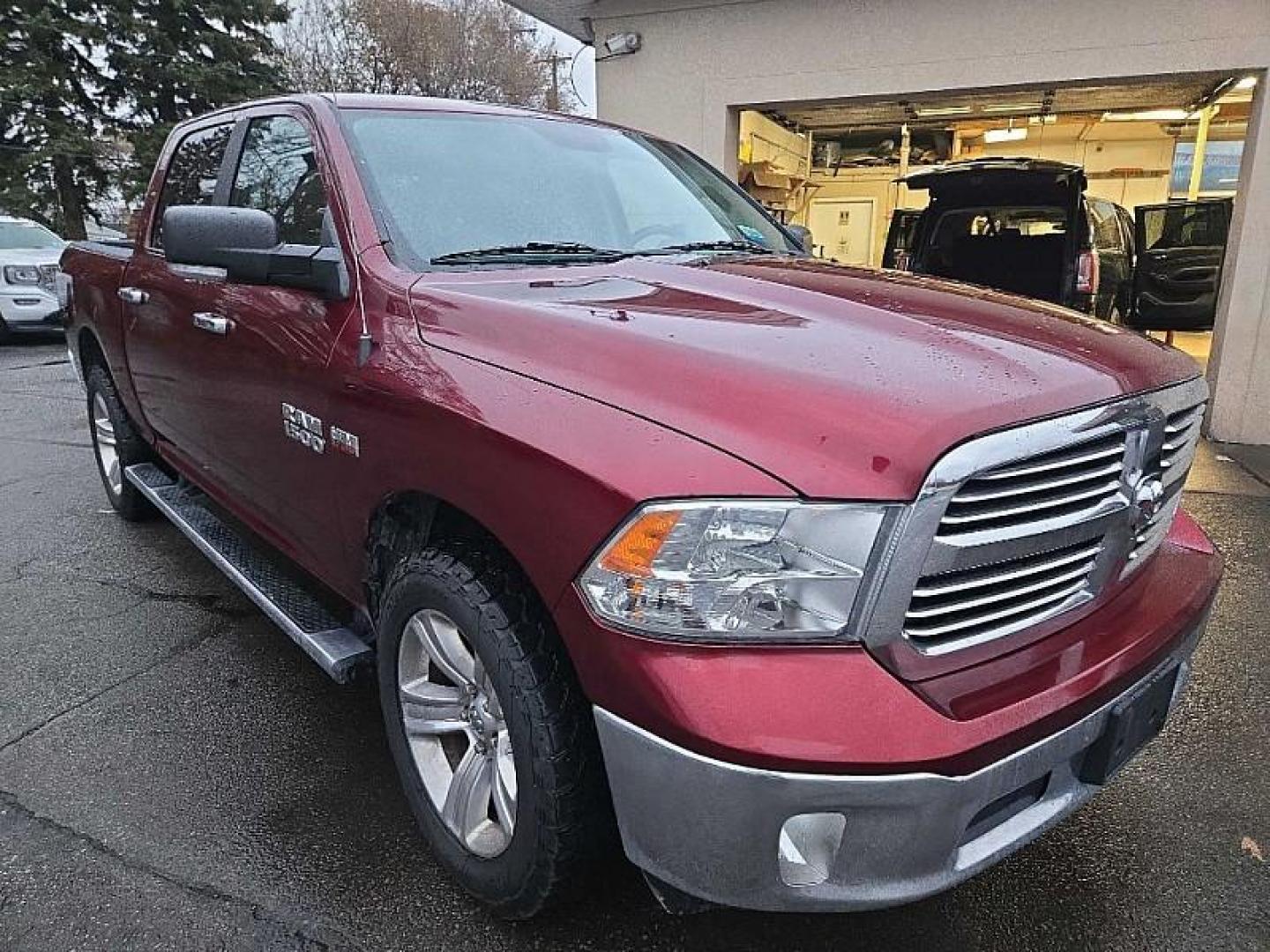 2017 RED /BLACK RAM 1500 SLT Crew Cab SWB 4WD (1C6RR7LT8HS) with an 5.7L V8 OHV 16V engine, 8A transmission, located at 3304 Woodville Road, Northwood, OH, 43619, (419) 210-8019, 41.612694, -83.480743 - Your #1 Destination for Auto Loans and mdash;No Matter Your Credit!At our dealership, we believe everyone deserves the opportunity to drive their dream car and mdash;whether you have good credit, bad credit, or no credit at all. With a wide selection of hundreds of cars, trucks, and SUVs, you'll fin - Photo#6