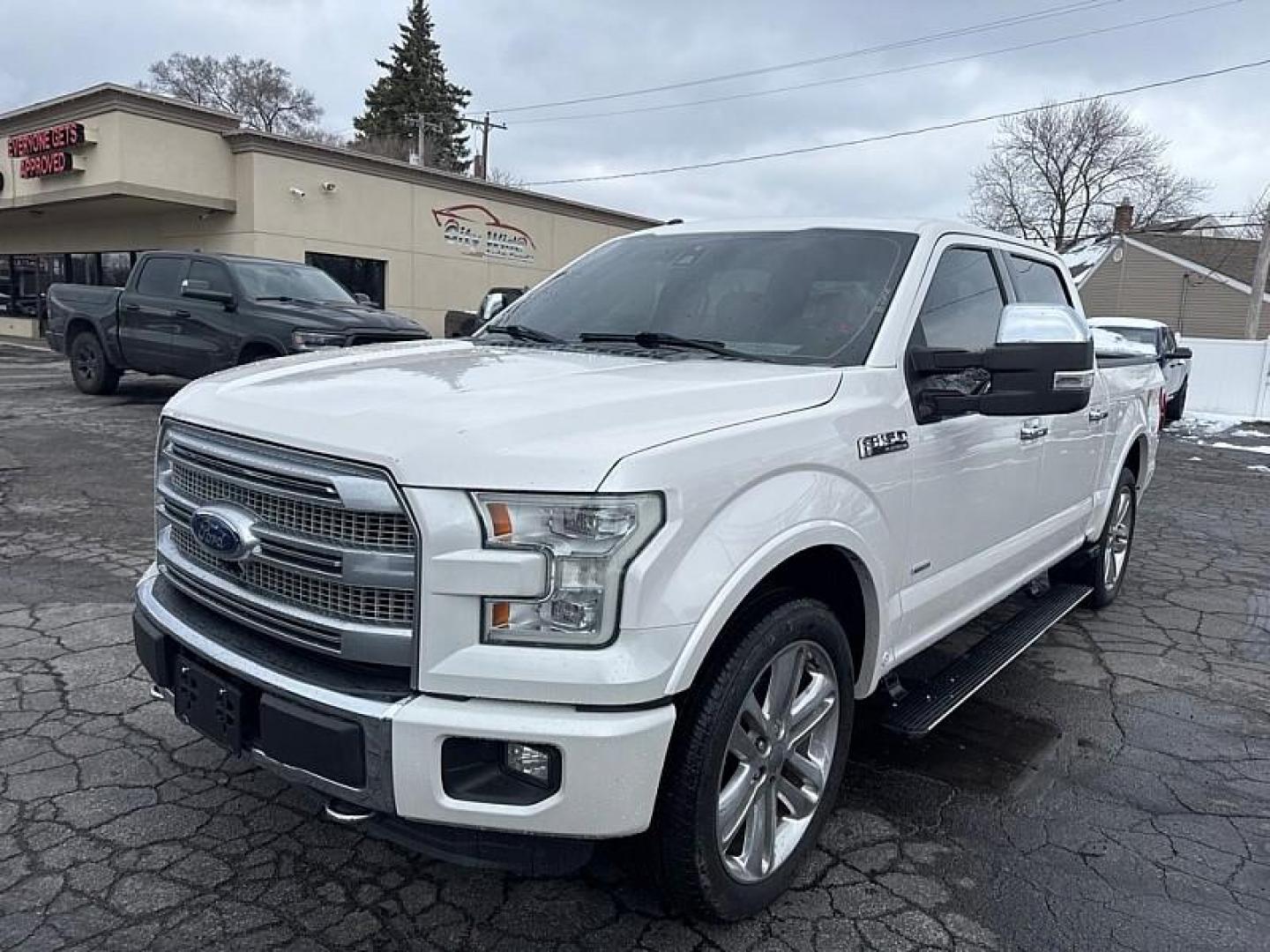 2016 SILVER /BLACK Ford F-150 XLT SuperCrew 6.5-ft. Bed 4WD (1FTEW1EG3GF) with an 3.5L V6 TURBO engine, 6A transmission, located at 3304 Woodville Road, Northwood, OH, 43619, (419) 210-8019, 41.612694, -83.480743 - Your #1 Destination for Auto Loans and mdash;No Matter Your Credit!At our dealership, we believe everyone deserves the opportunity to drive their dream car and mdash;whether you have good credit, bad credit, or no credit at all. With a wide selection of hundreds of cars, trucks, and SUVs, you'll fin - Photo#0
