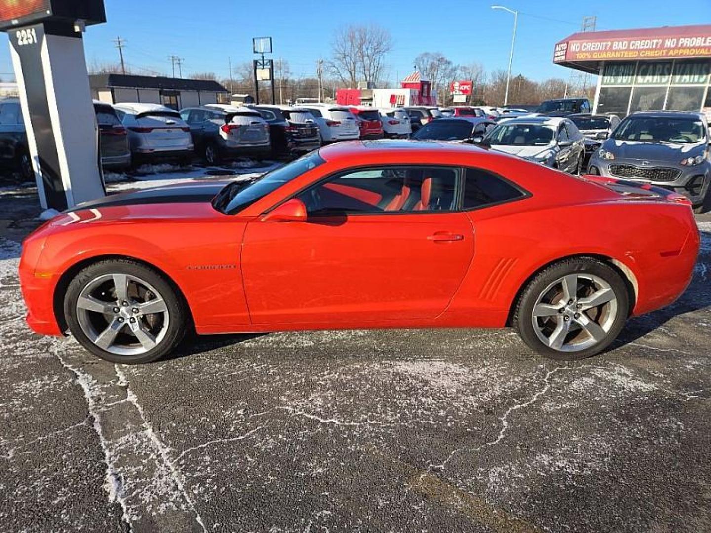 2011 ORANGE /ORANGE/BLACK Chevrolet Camaro 2SS Coupe (2G1FT1EW0B9) with an 6.2L V8 OHV 16V engine, 6-Speed Manual transmission, located at 3304 Woodville Road, Northwood, OH, 43619, (419) 210-8019, 41.612694, -83.480743 - Photo#1