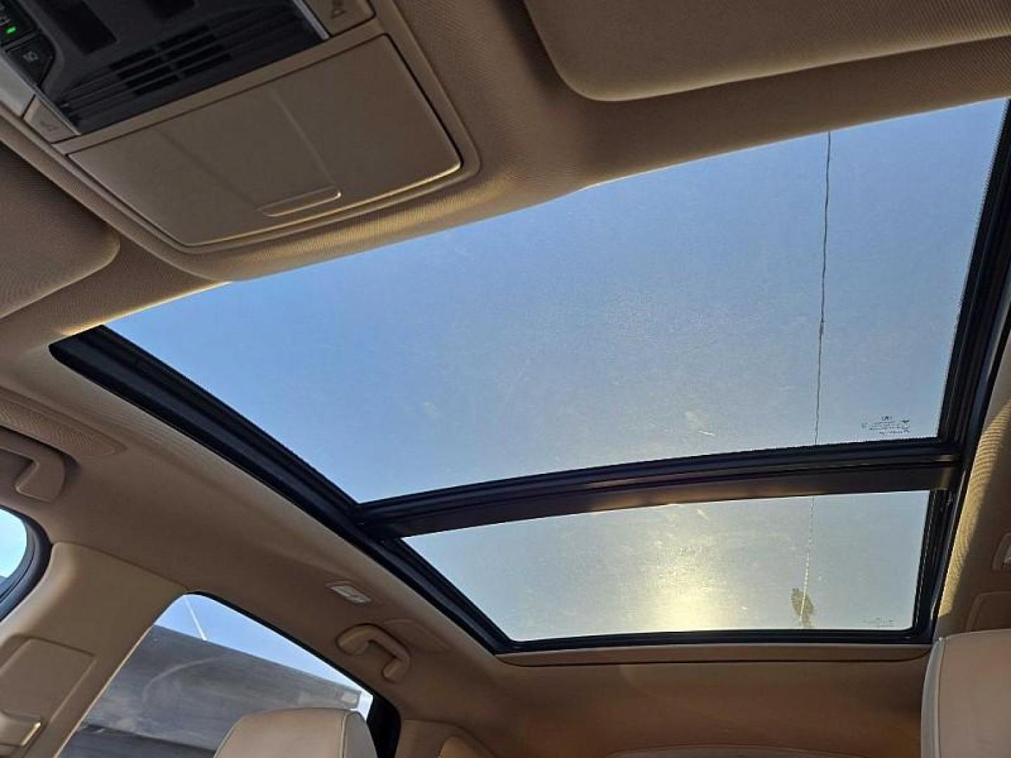 2019 BROWN /BEIGE Acura RDX SH-AWD w/Advance Package (5J8TC2H76KL) with an 2.0L L4 DOHC 16V engine, 10A transmission, located at 3304 Woodville Road, Northwood, OH, 43619, (419) 210-8019, 41.612694, -83.480743 - Your #1 Destination for Auto Loans and mdash;No Matter Your Credit!At our dealership, we believe everyone deserves the opportunity to drive their dream car and mdash;whether you have good credit, bad credit, or no credit at all. With a wide selection of hundreds of cars, trucks, and SUVs, you'll fin - Photo#21