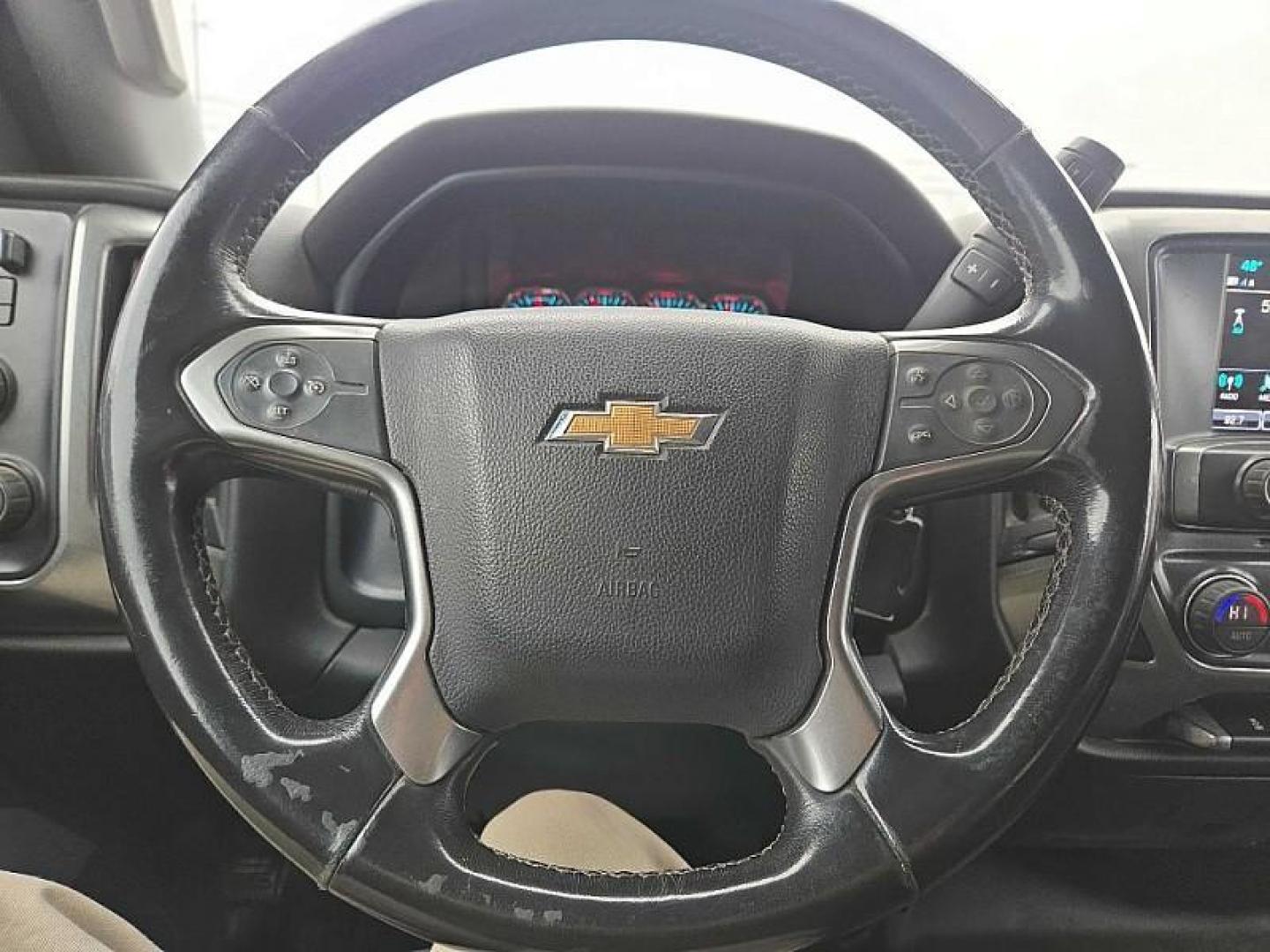 2018 RED /BLACK Chevrolet Silverado 2500HD LT Crew Cab 4WD (1GC1KVEG3JF) with an 6.0L V8 OHV 16V FFV engine, 6A transmission, located at 3304 Woodville Road, Northwood, OH, 43619, (419) 210-8019, 41.612694, -83.480743 - Photo#19