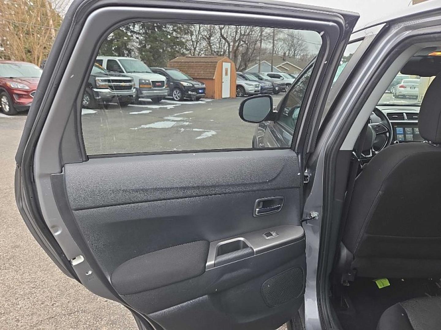 2020 Gray /BLACK Mitsubishi Outlander Sport 2.0 ES 4WD (JA4ARUAU0MU) with an 2.0L L4 DOHC 16V engine, CVT transmission, located at 3304 Woodville Road, Northwood, OH, 43619, (419) 210-8019, 41.612694, -83.480743 - Your #1 Destination for Auto Loans and mdash;No Matter Your Credit!At our dealership, we believe everyone deserves the opportunity to drive their dream car and mdash;whether you have good credit, bad credit, or no credit at all. With a wide selection of hundreds of cars, trucks, and SUVs, you'll fin - Photo#10